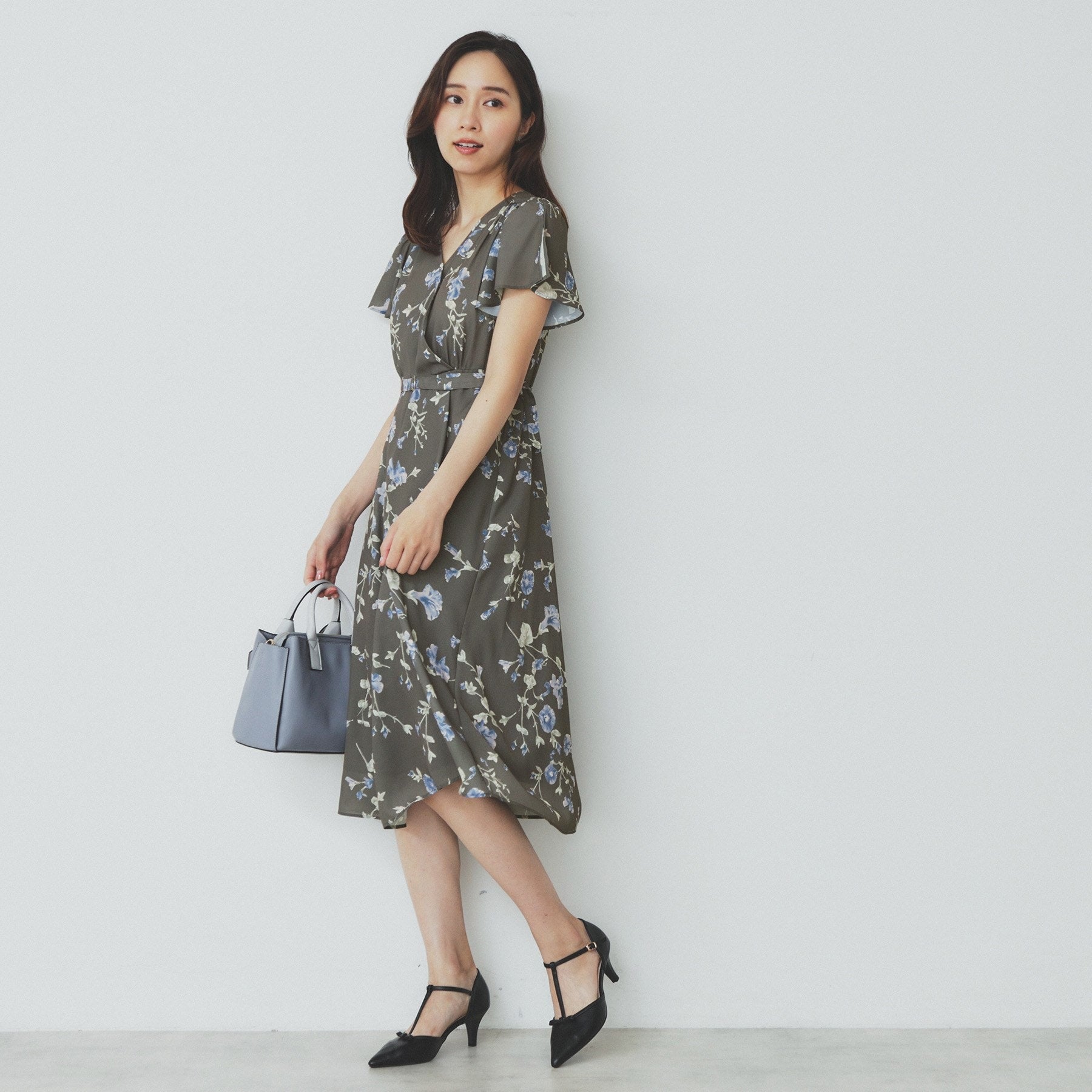 インデックス index カシュクールフラワーフレアスリーブワンピース【洗濯機可】 (ライトベージュ(151)) ライトベージュ(151)