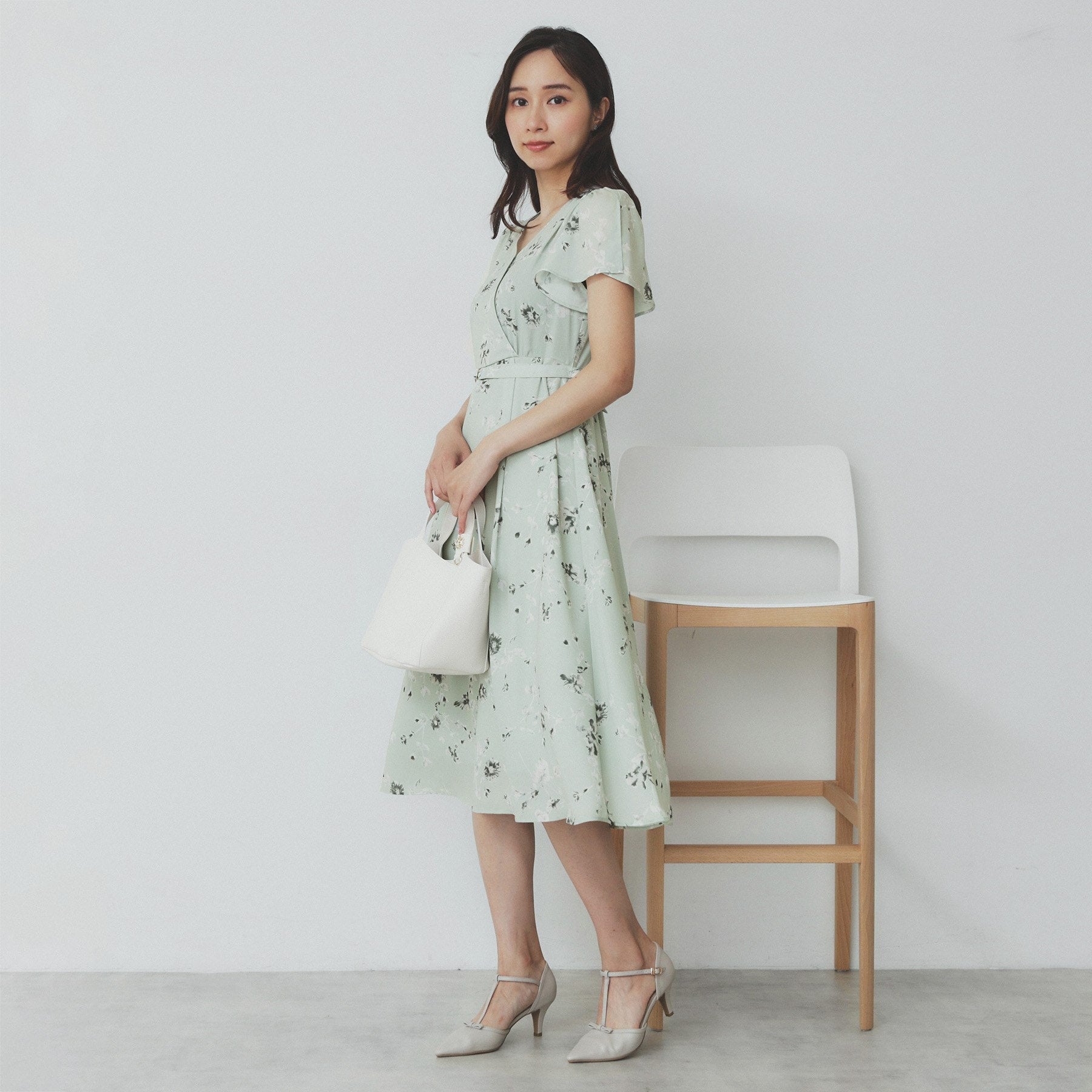 インデックス index カシュクールフラワーフレアスリーブワンピース【洗濯機可】 (ライトベージュ(151)) ライトベージュ(151)