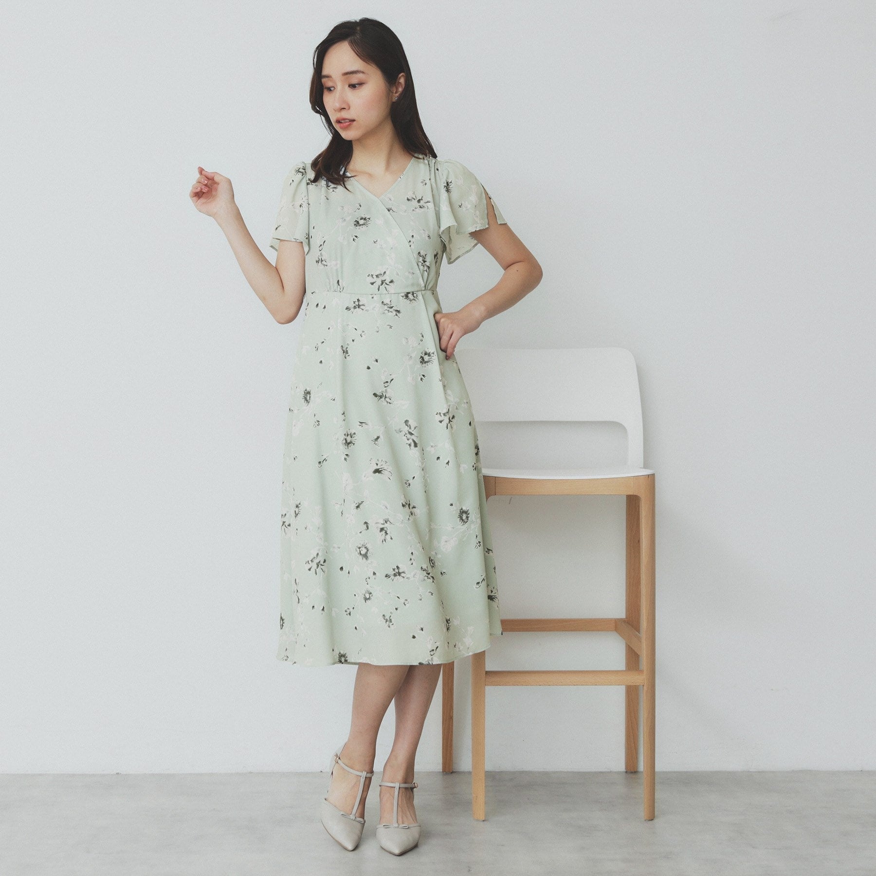 インデックス index カシュクールフラワーフレアスリーブワンピース【洗濯機可】 (ライトベージュ(151)) ライトベージュ(151)