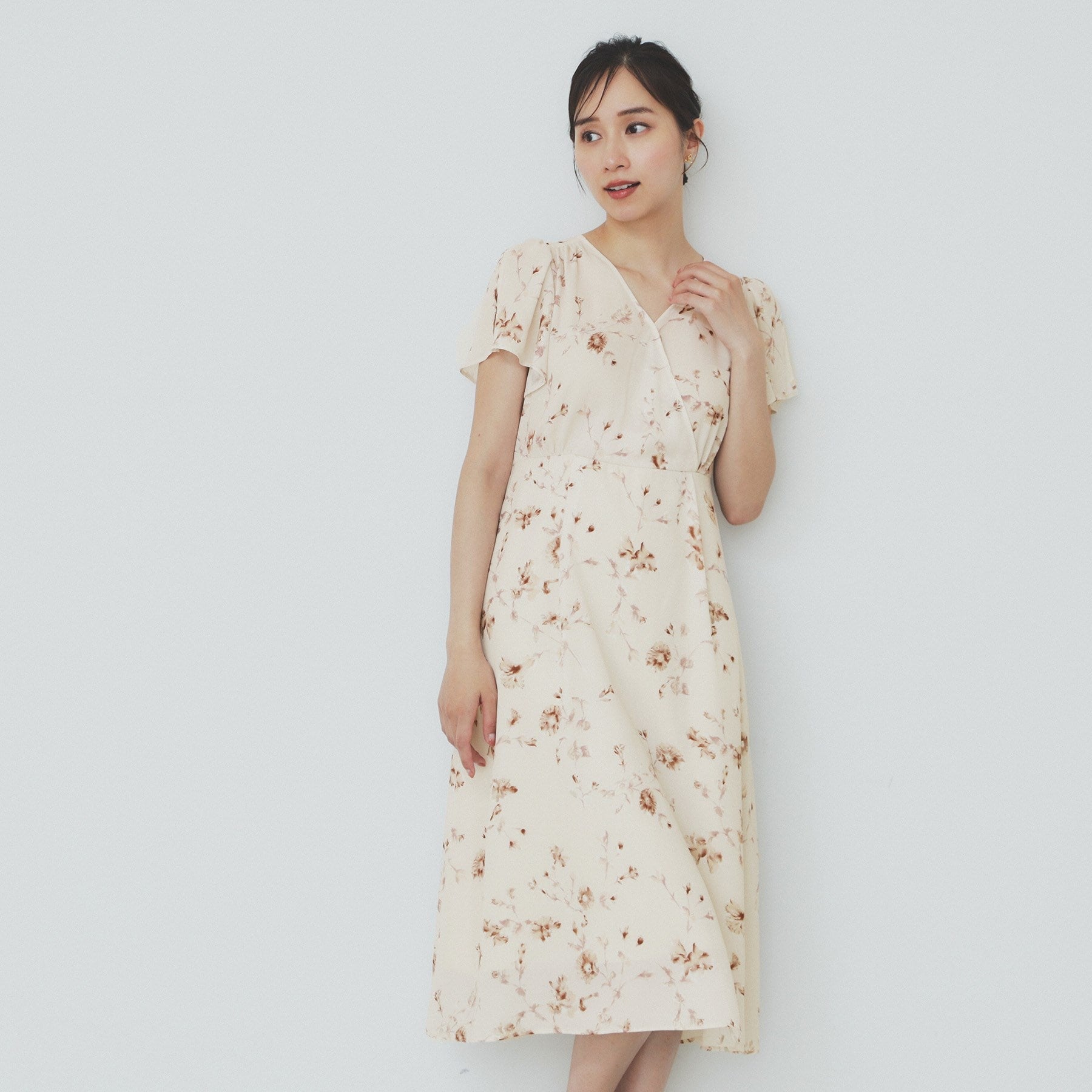 インデックス index カシュクールフラワーフレアスリーブワンピース【洗濯機可】 (ライトベージュ(151)) ライトベージュ(151)