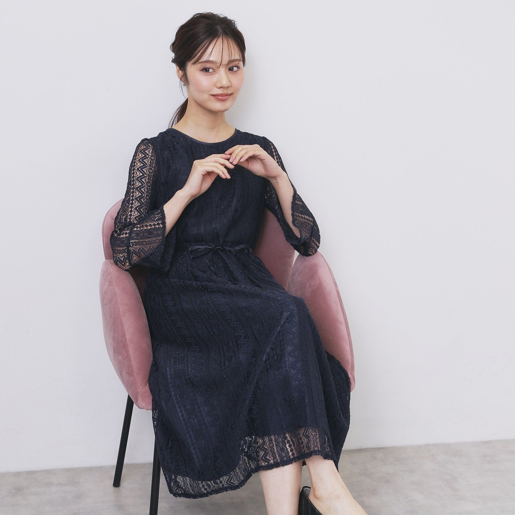 インデックス index 幾何ラインレースフレアスリーブワンピース【洗濯機可】 (ネイビー(094)) ネイビー(094)