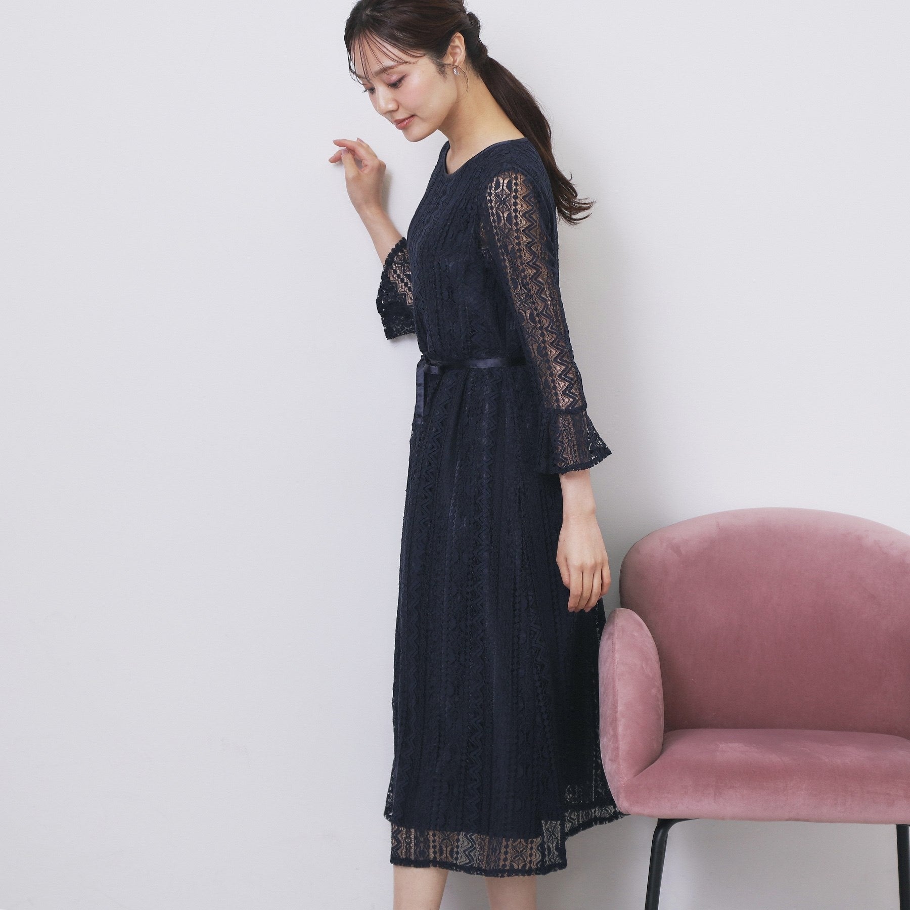 インデックス index 幾何ラインレースフレアスリーブワンピース【洗濯機可】 (ネイビー(094)) ネイビー(094)