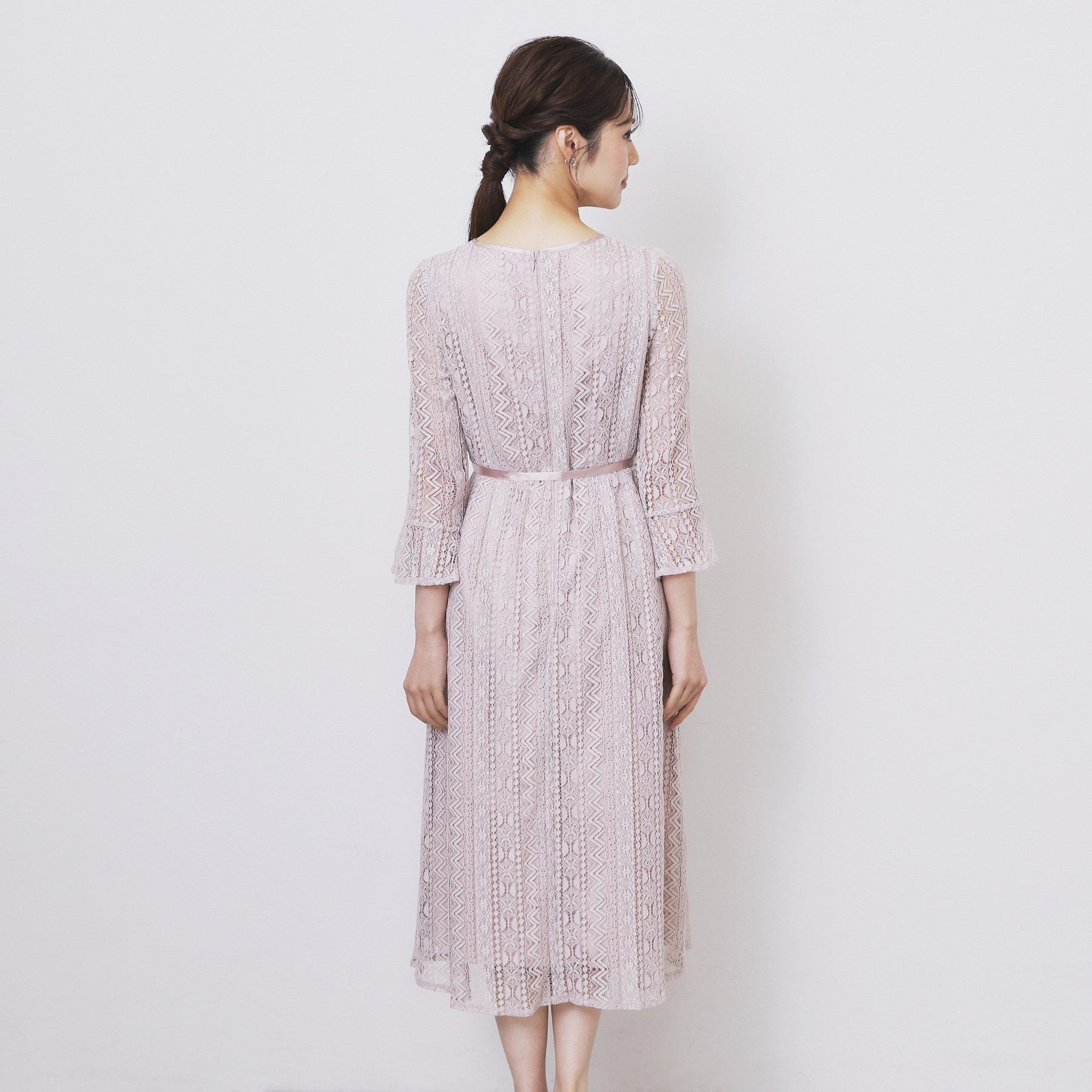 インデックス index 幾何ラインレースフレアスリーブワンピース【洗濯機可】 (ネイビー(094)) ネイビー(094)