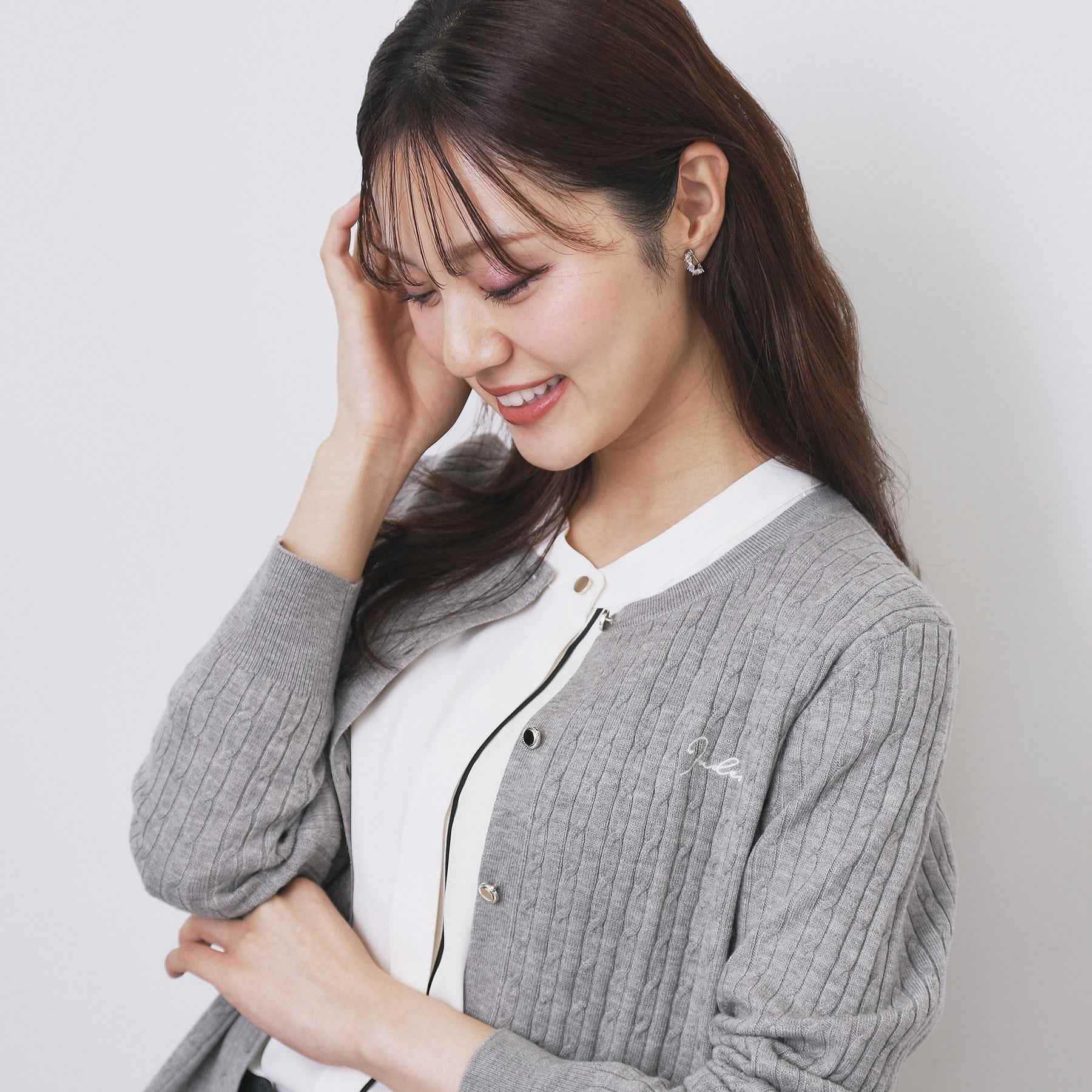 インデックス index ケーブルクルーネックカーディガン【洗濯機可】 (オフホワイト(003)) オフホワイト(003)