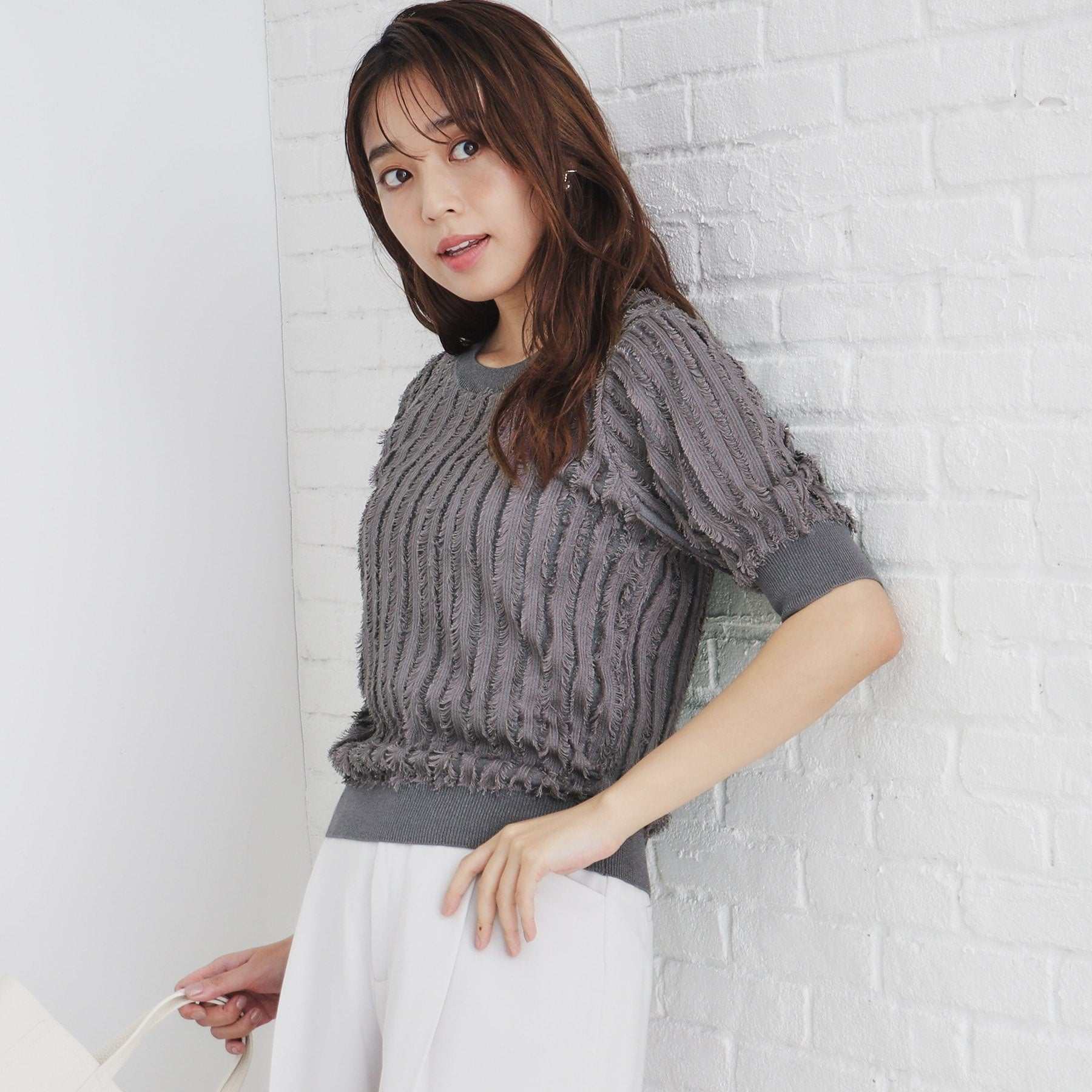 トップス v37f83 Index Cut Fringe Knit Top 【Machine Washable】