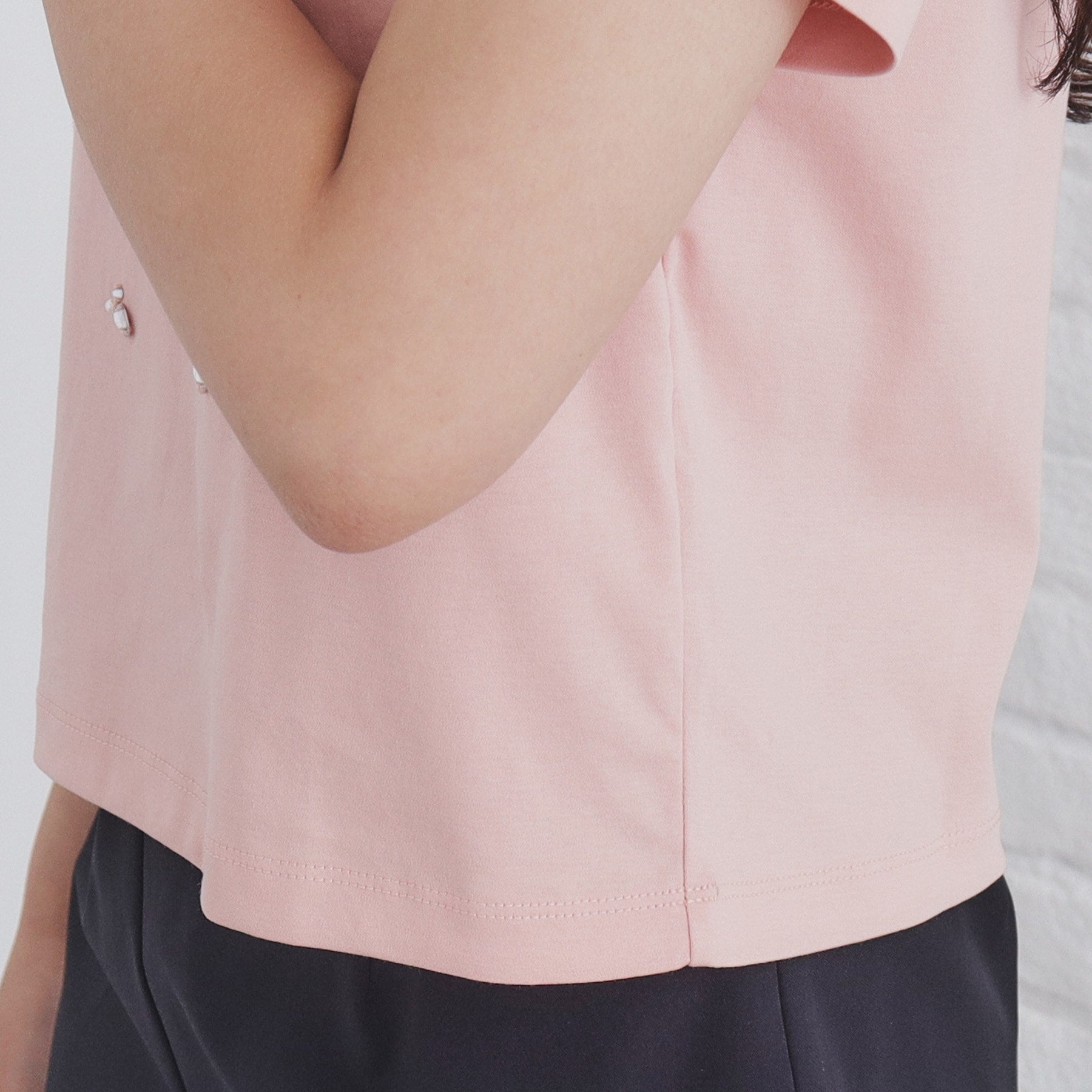 インデックス index 60シルケット短丈ビジューTシャツ【洗濯機可・接触冷感】