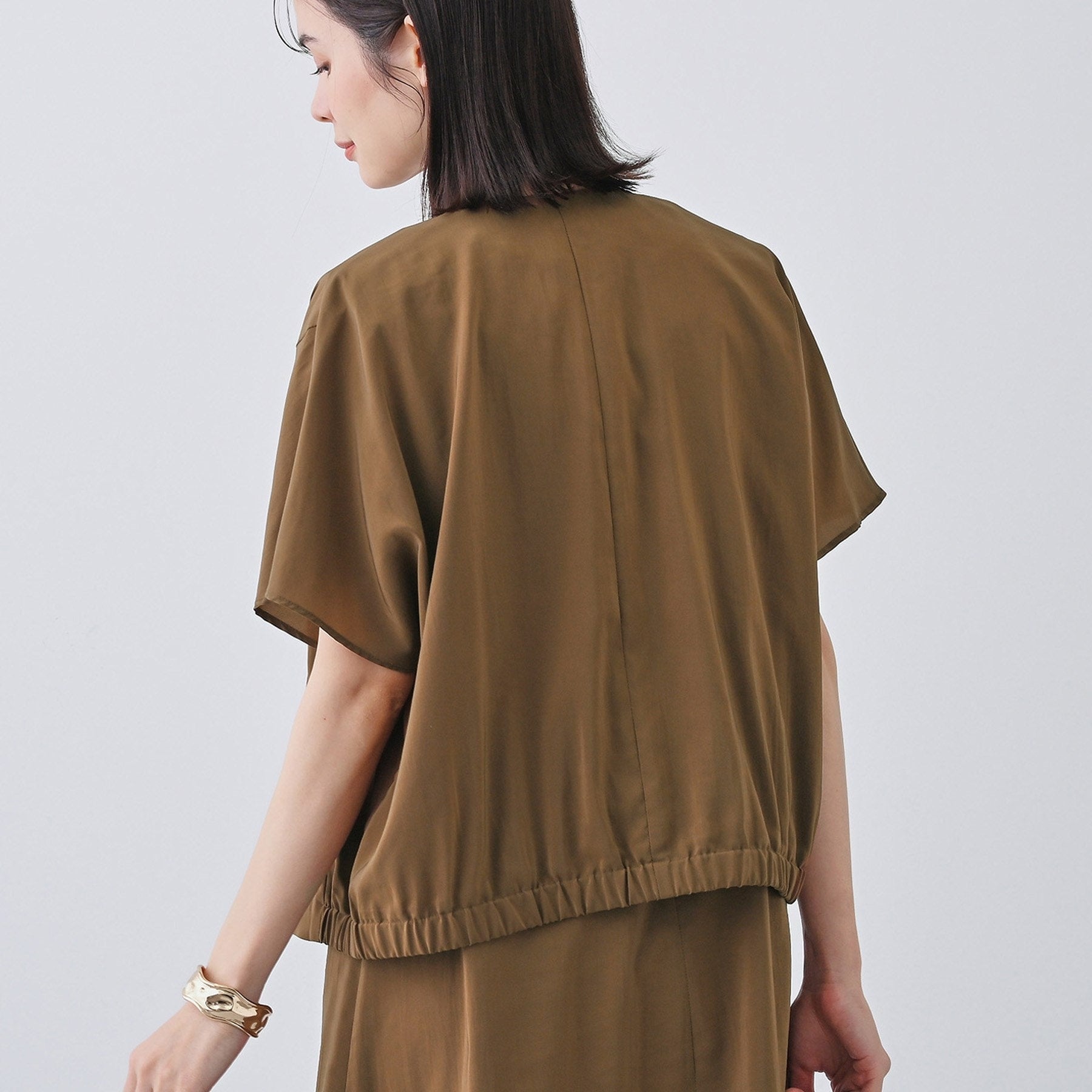 インディヴィ INDIVI 【撥水/接触冷感/UVケア】フレンチスリーブ ブラウスライクジャケット (ブラウン(043)) ブラウン(043)