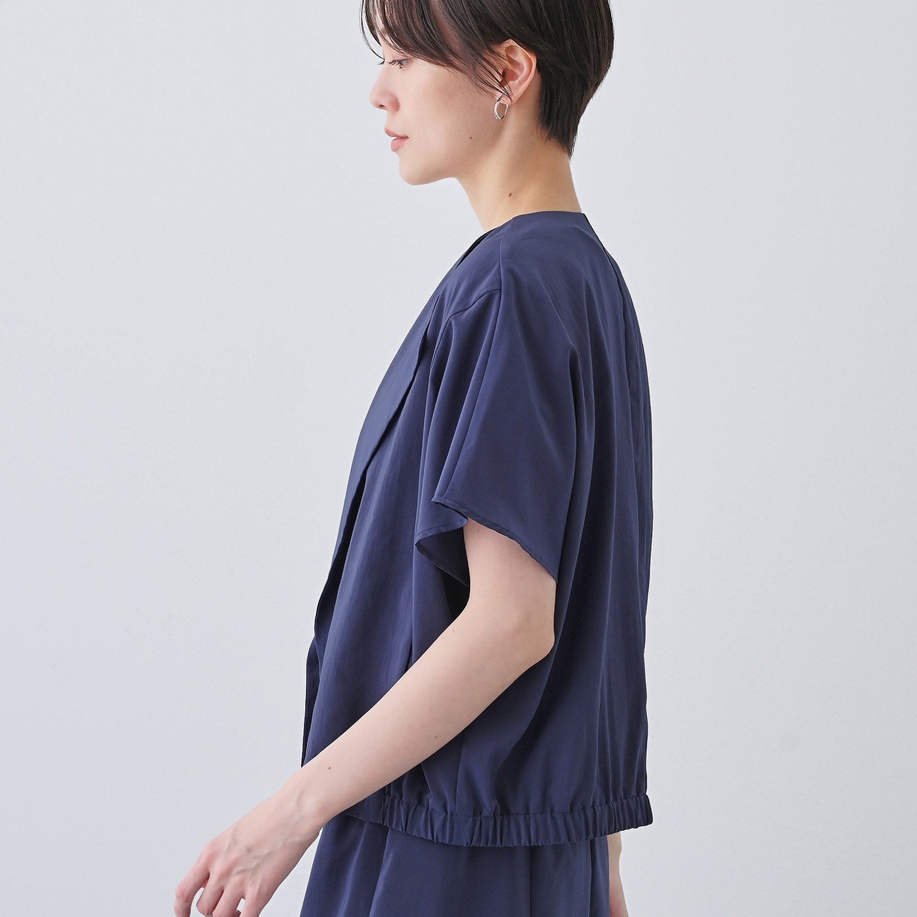 インディヴィ INDIVI 【撥水/接触冷感/UVケア】フレンチスリーブ ブラウスライクジャケット (ブラウン(043)) ブラウン(043)