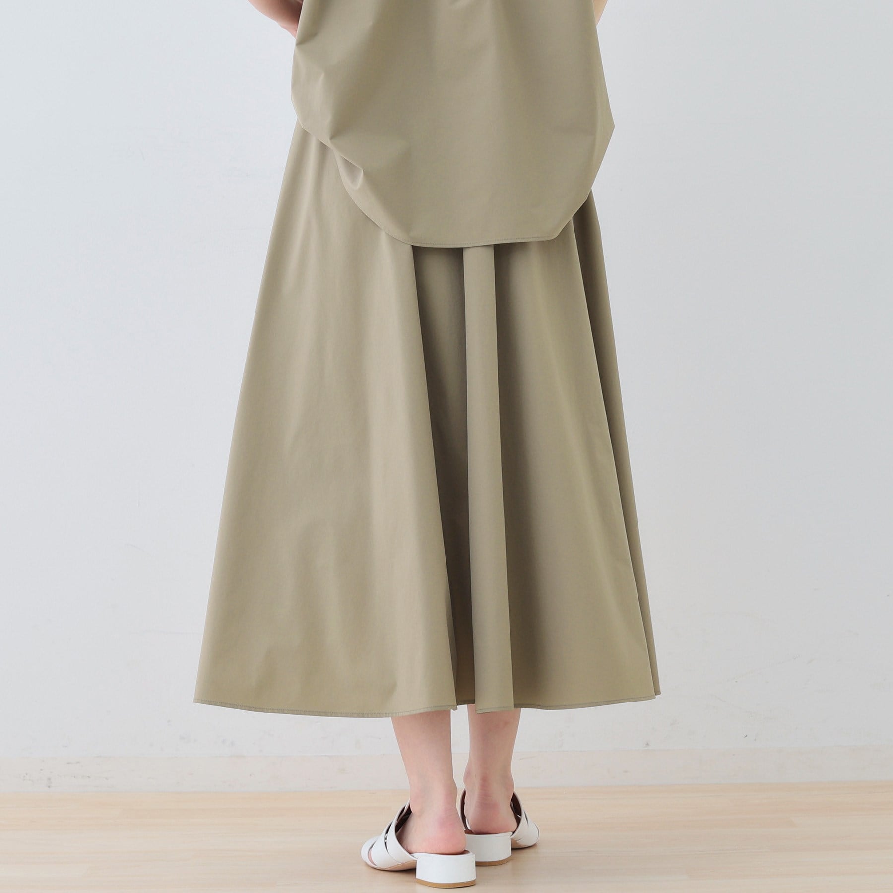 インディヴィ INDIVI 【撥水/UVケア/SETUP可能】アクティブスカート (オリーブグリーン(026)) オリーブグリーン(026)