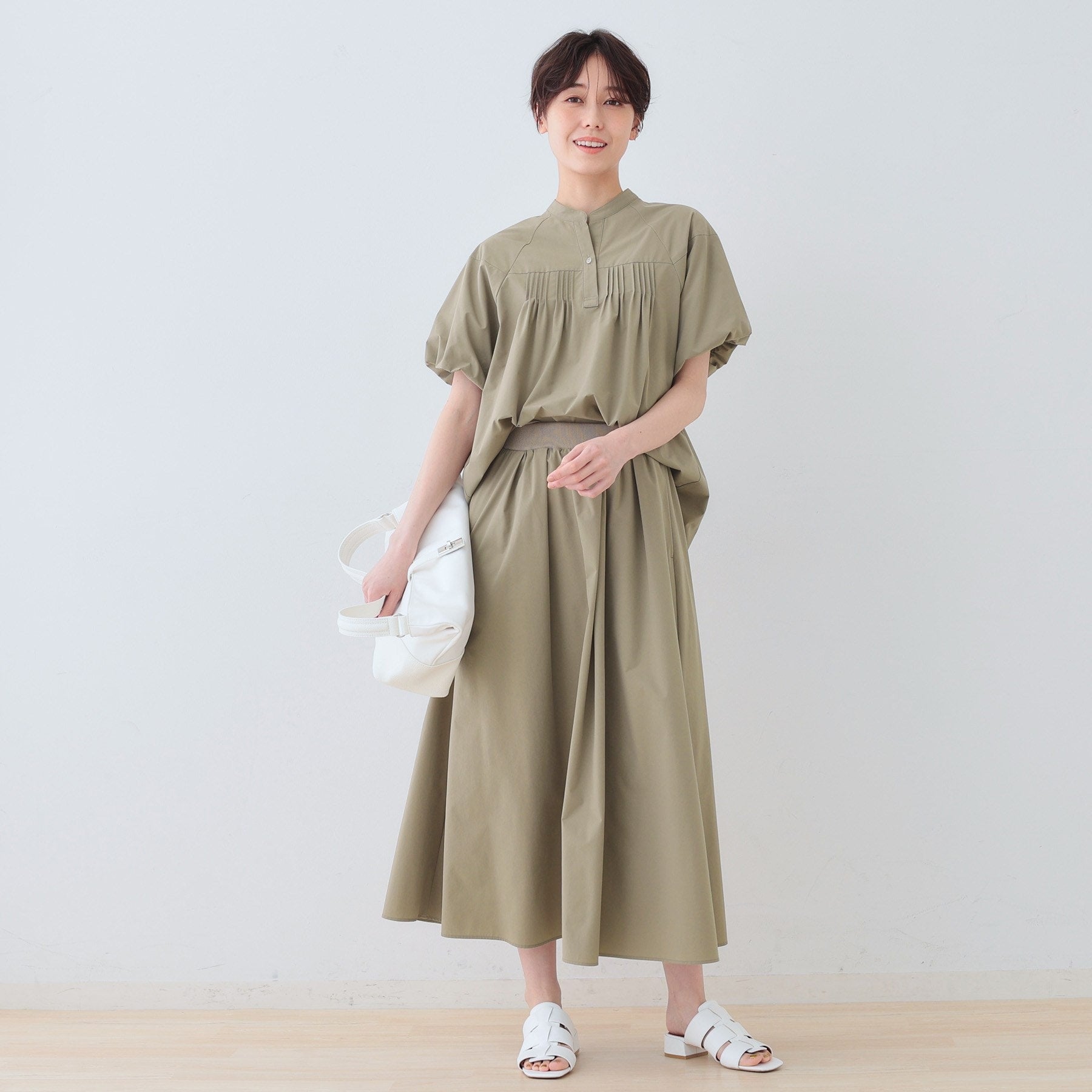 インディヴィ INDIVI 【撥水/UVケア/SETUP可能】アクティブスカート (オリーブグリーン(026)) オリーブグリーン(026)