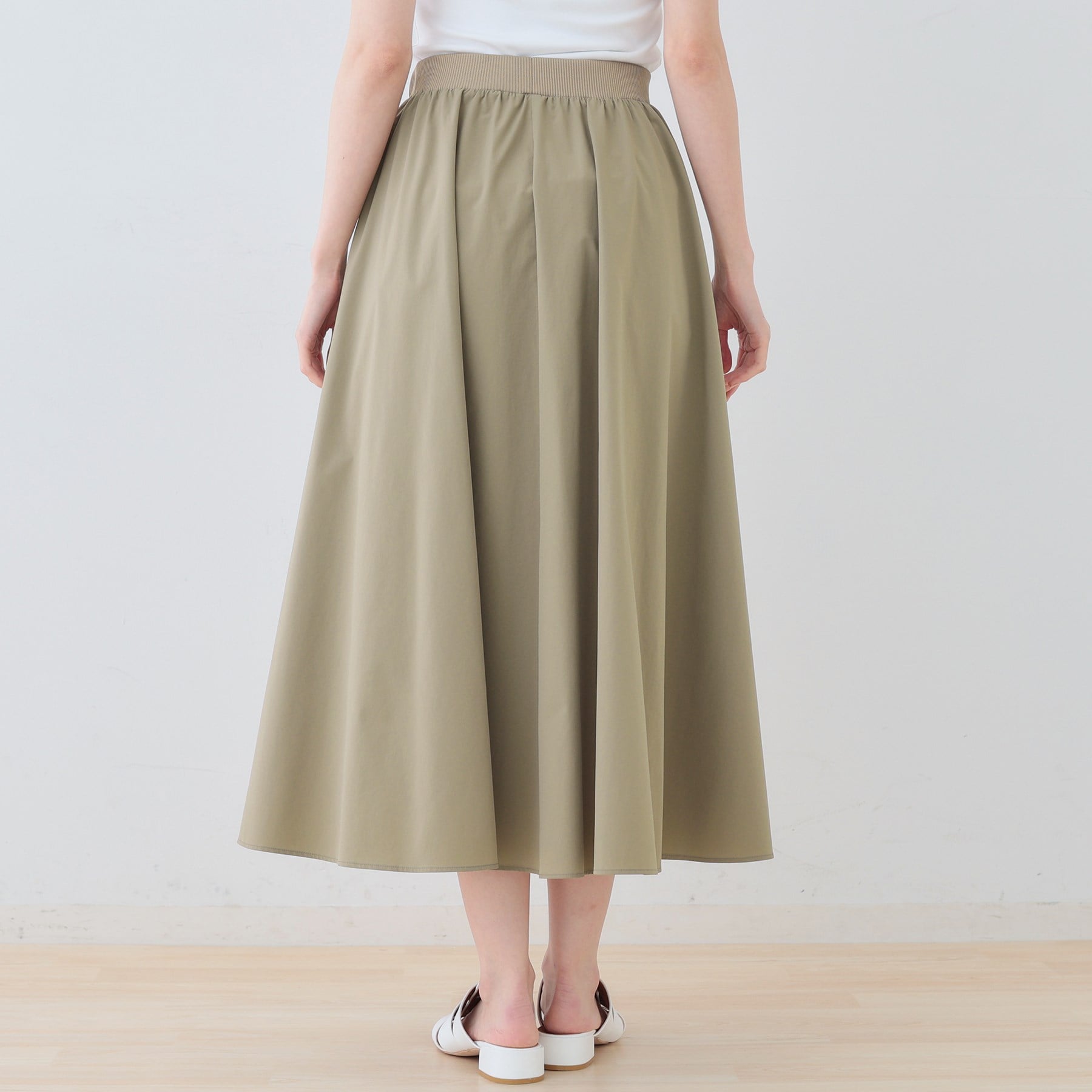 インディヴィ INDIVI 【撥水/UVケア/SETUP可能】アクティブスカート (オリーブグリーン(026)) オリーブグリーン(026)
