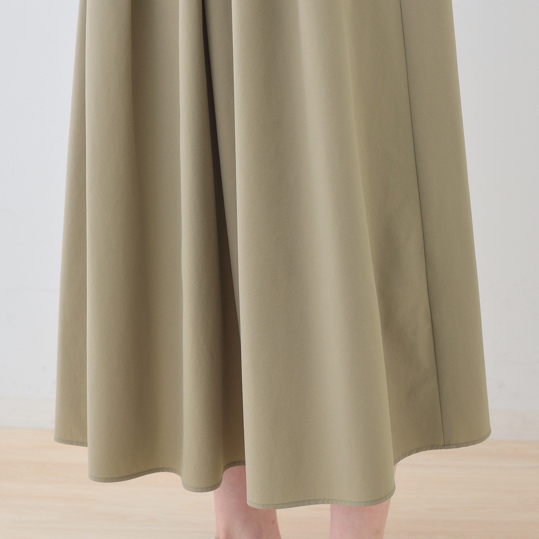 インディヴィ INDIVI 【撥水/UVケア/SETUP可能】アクティブスカート (オリーブグリーン(026)) オリーブグリーン(026)