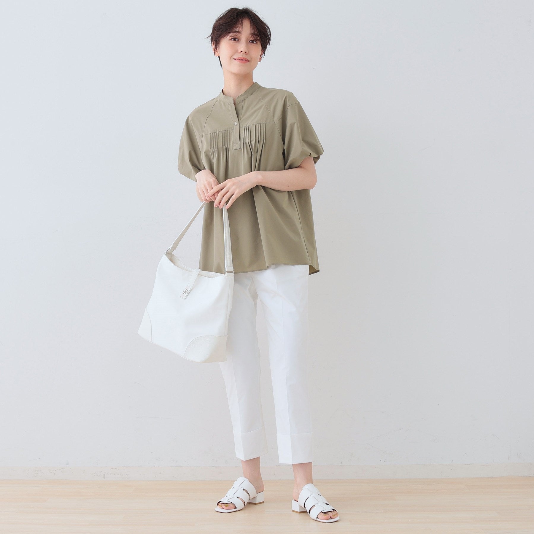 インディヴィ INDIVI 【撥水/UV/SETUP可能】アクティブブラウス (レッド(062)) レッド(062)