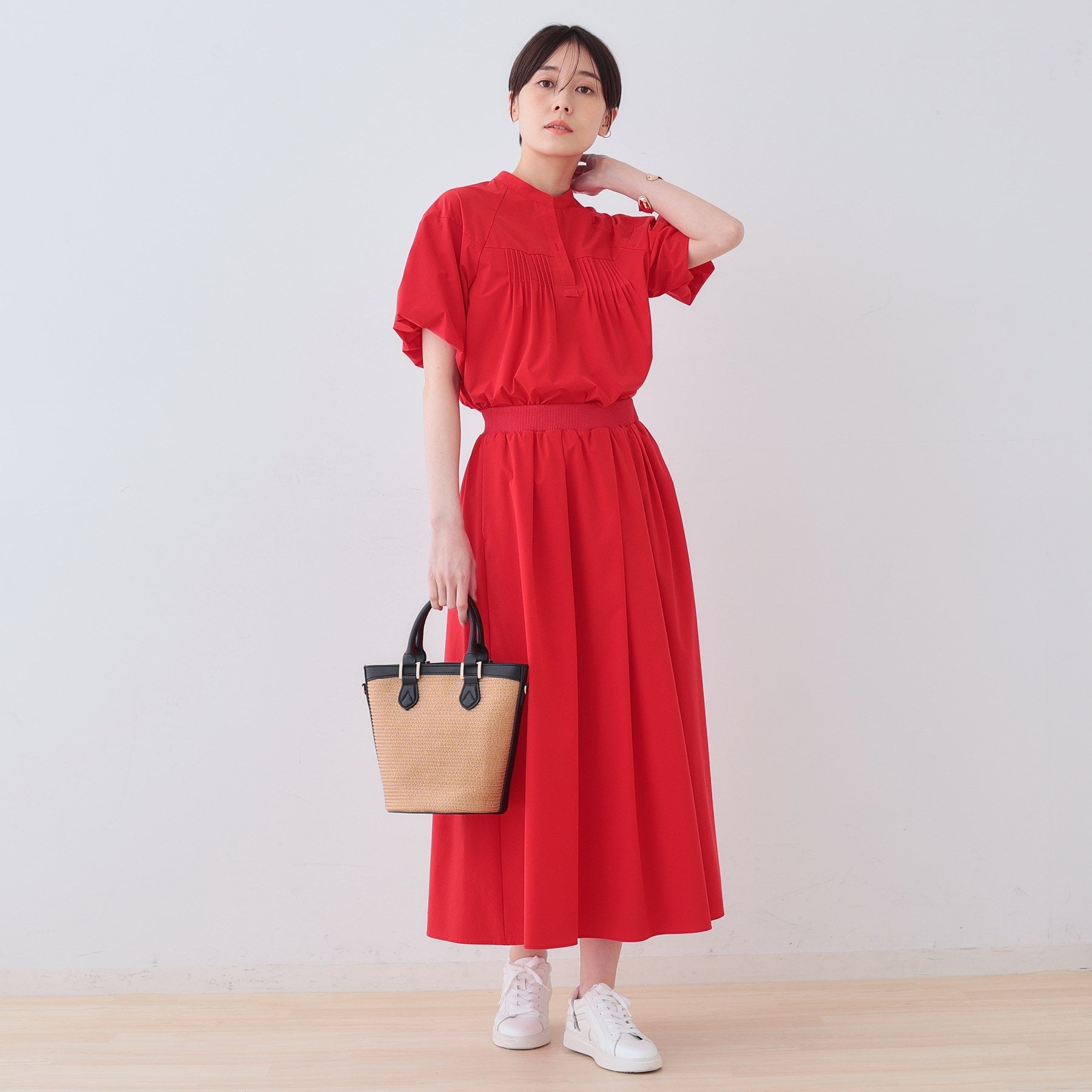 インディヴィ INDIVI 【撥水/UV/SETUP可能】アクティブブラウス (レッド(062)) レッド(062)