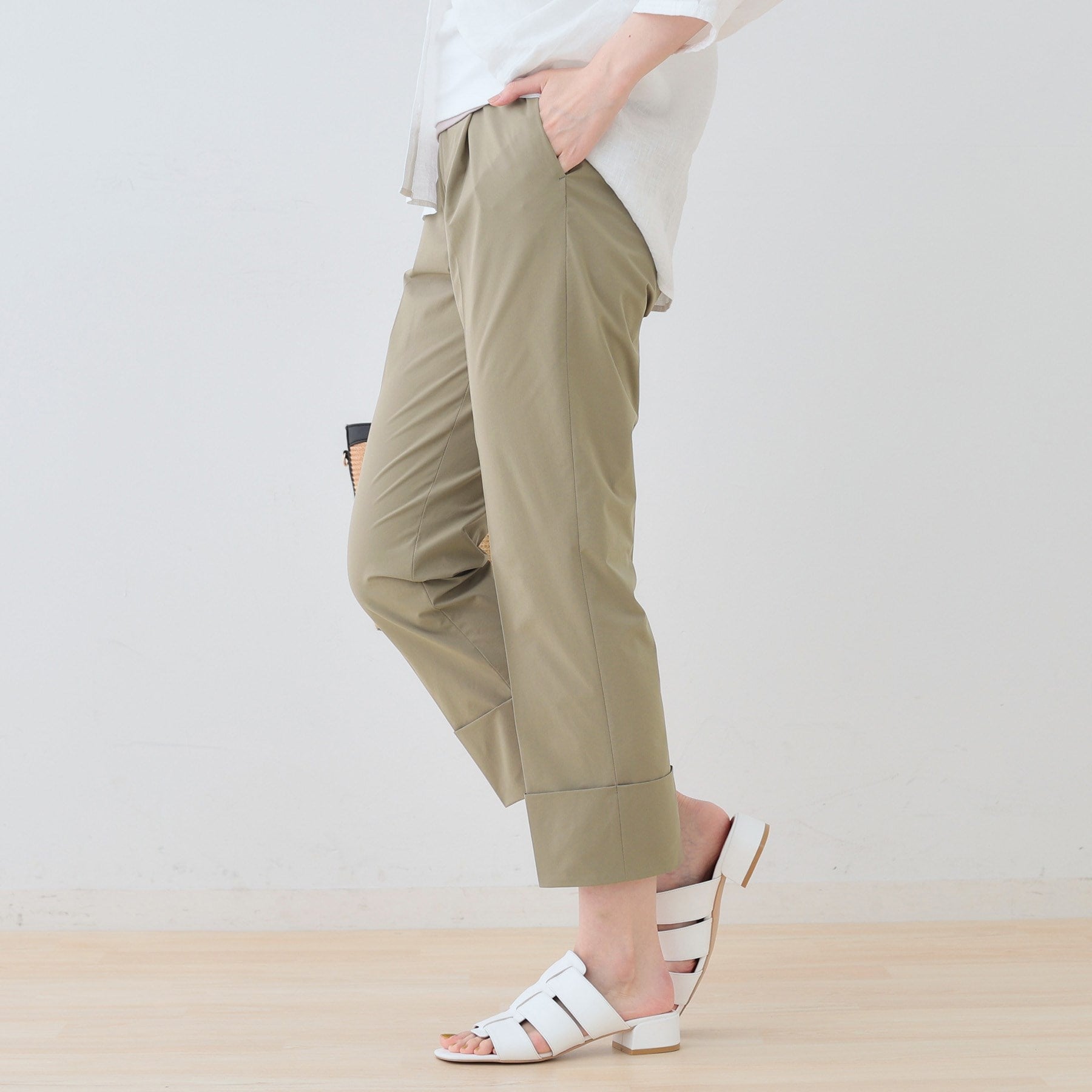 インディヴィ INDIVI 【撥水/UV/SETUP可能】アクティブパンツ (ブラック(019)) ブラック(019)