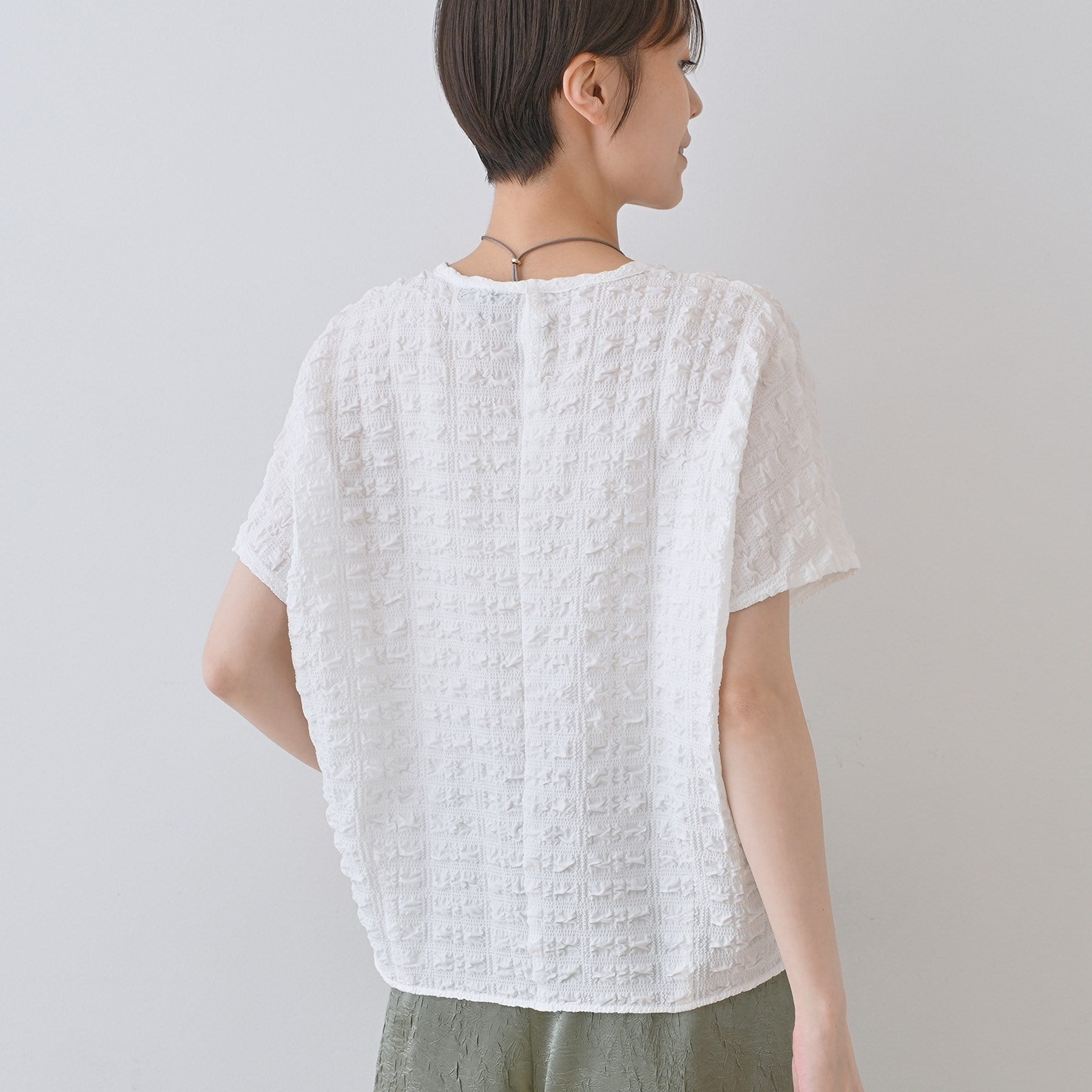 インディヴィ INDIVI 【洗える/凹凸素材/UVケア】コンパクトトップス (ブラック(019)) ブラック(019)