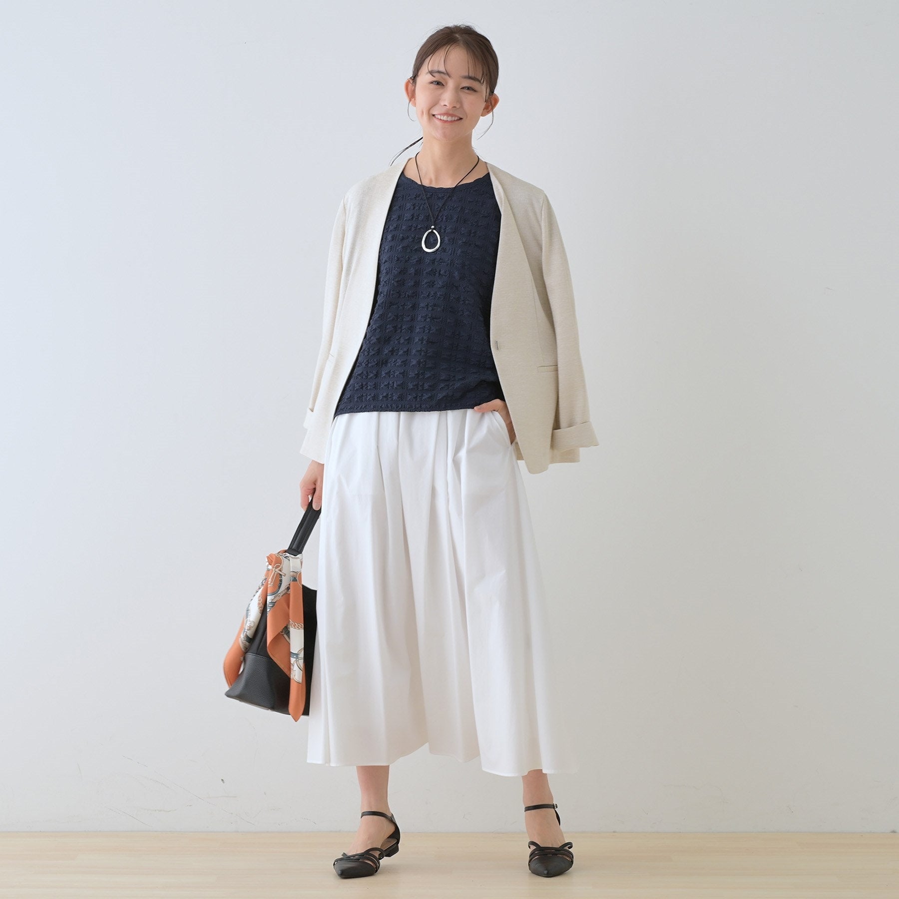 インディヴィ INDIVI 【洗える/凹凸素材/UVケア】コンパクトトップス (ブラック(019)) ブラック(019)