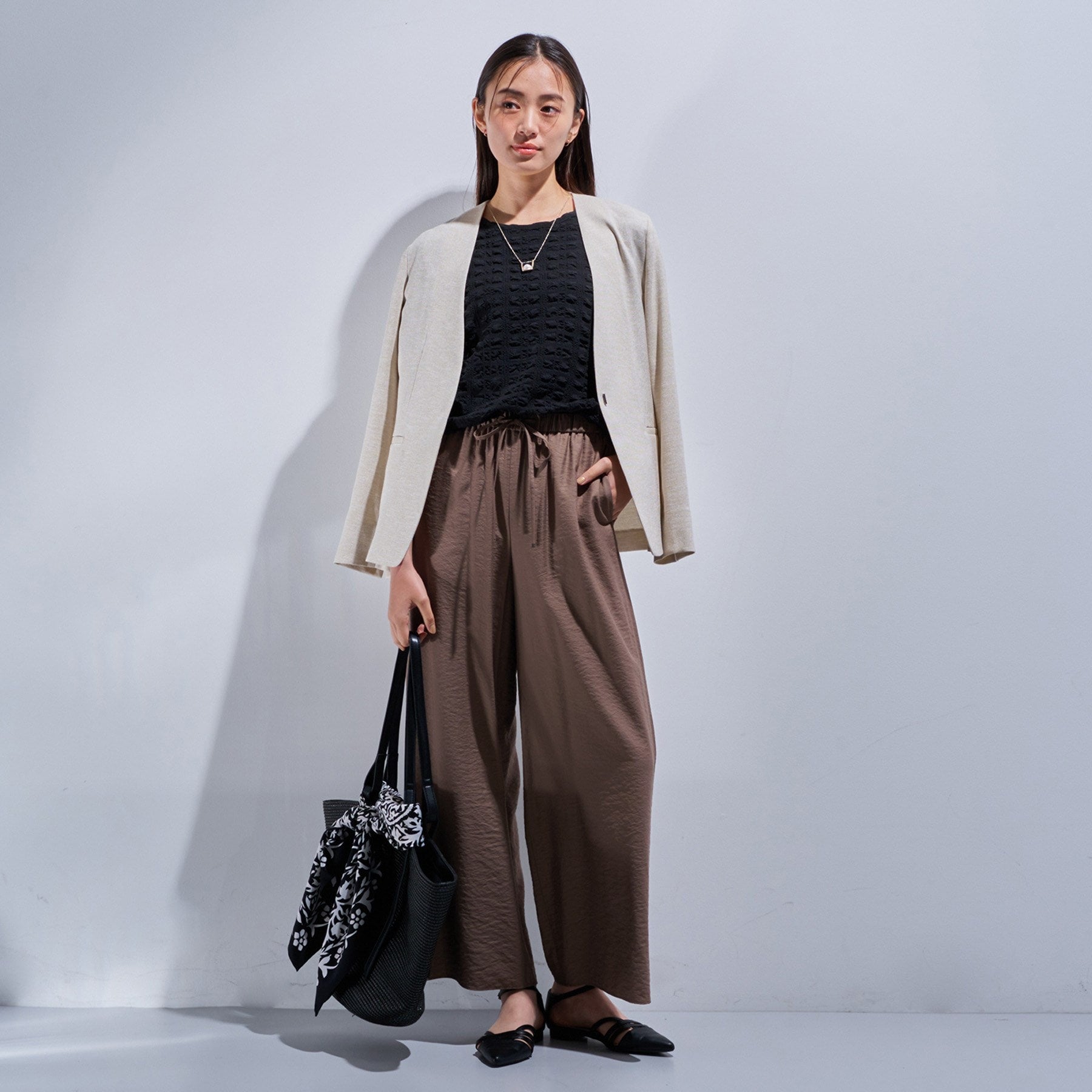 インディヴィ INDIVI 【洗える/凹凸素材/UVケア】コンパクトトップス (ブラック(019)) ブラック(019)