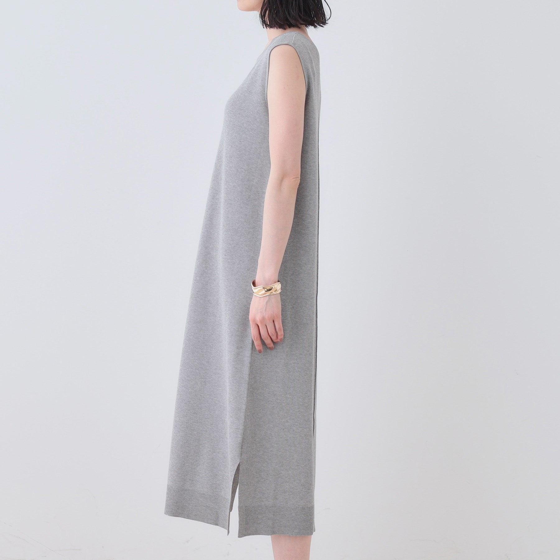 インディヴィ INDIVI 【2点セット】前後2WAYニットワンピース (ブラック(019)) ブラック(019)