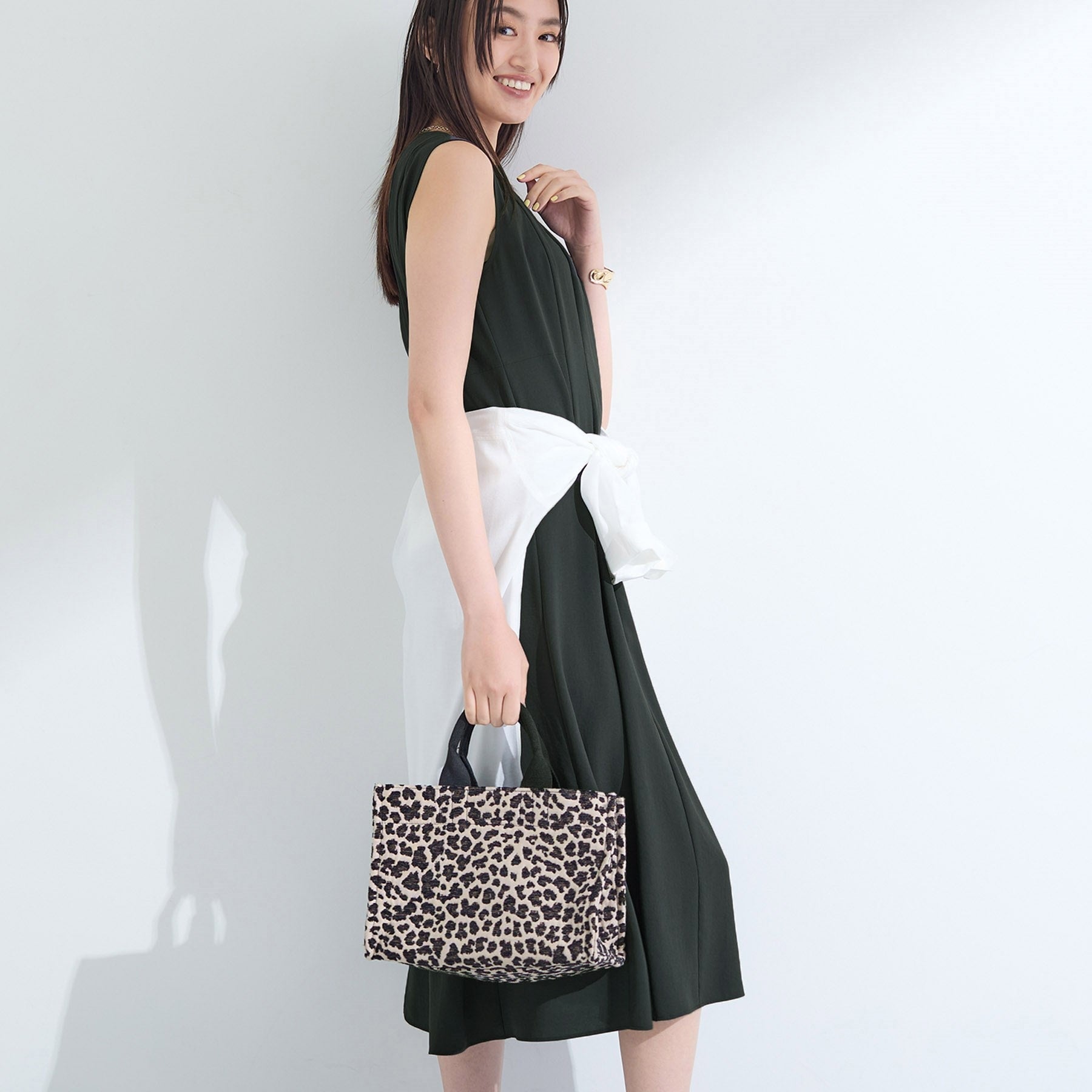 インディヴィ INDIVI 【着る日傘/UVケア/接触冷感】ノースリーブワンピース (チャコールグレー(013)) チャコールグレー(013)