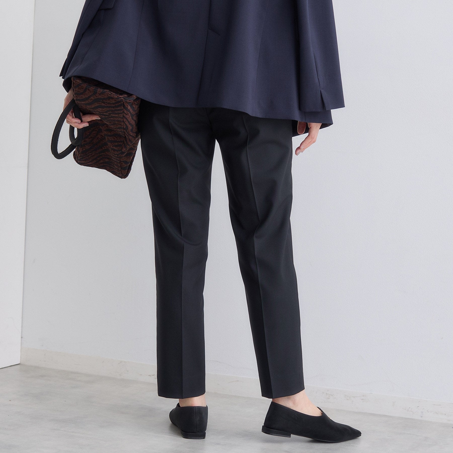 インディヴィ INDIVI 【ウール混】スティックパンツ (ブラック(019)) ブラック(019)