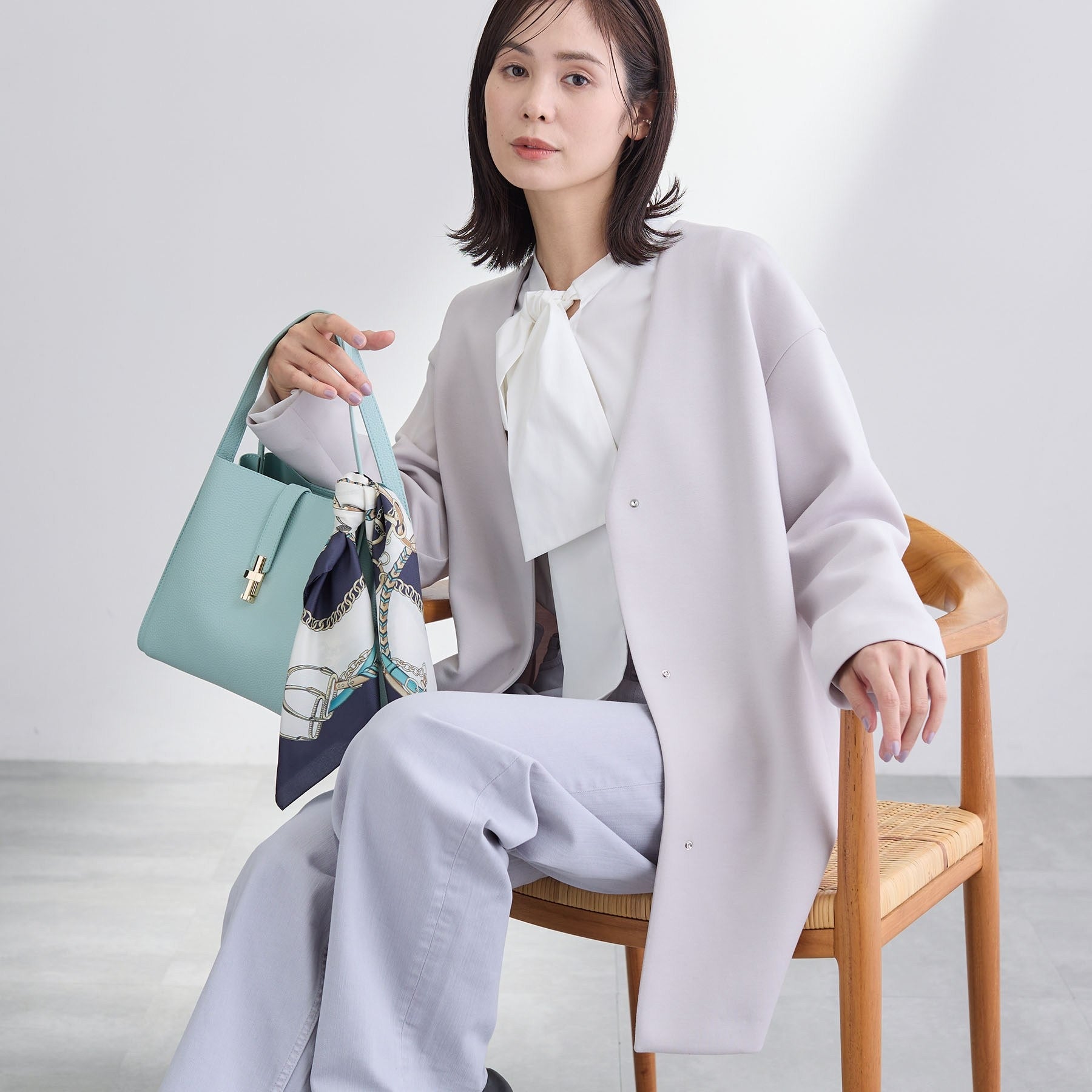 インディヴィ INDIVI 【ダンボール素材】ノーカラーIライン ライトコート (ライトグレー(611)) ライトグレー(611)