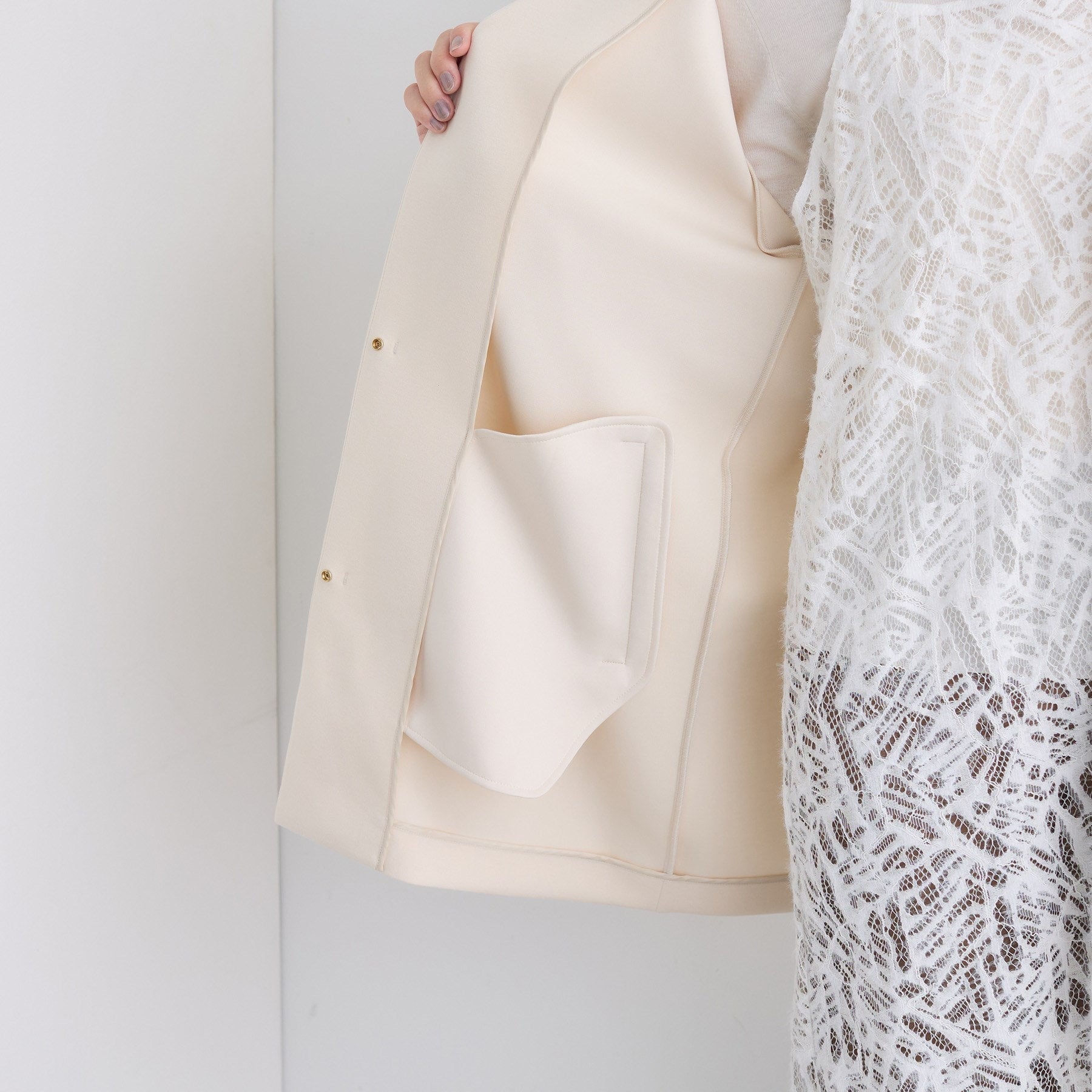 インディヴィ INDIVI 【ダンボール素材】ノーカラーIライン ライトコート (ライトグレー(611)) ライトグレー(611)