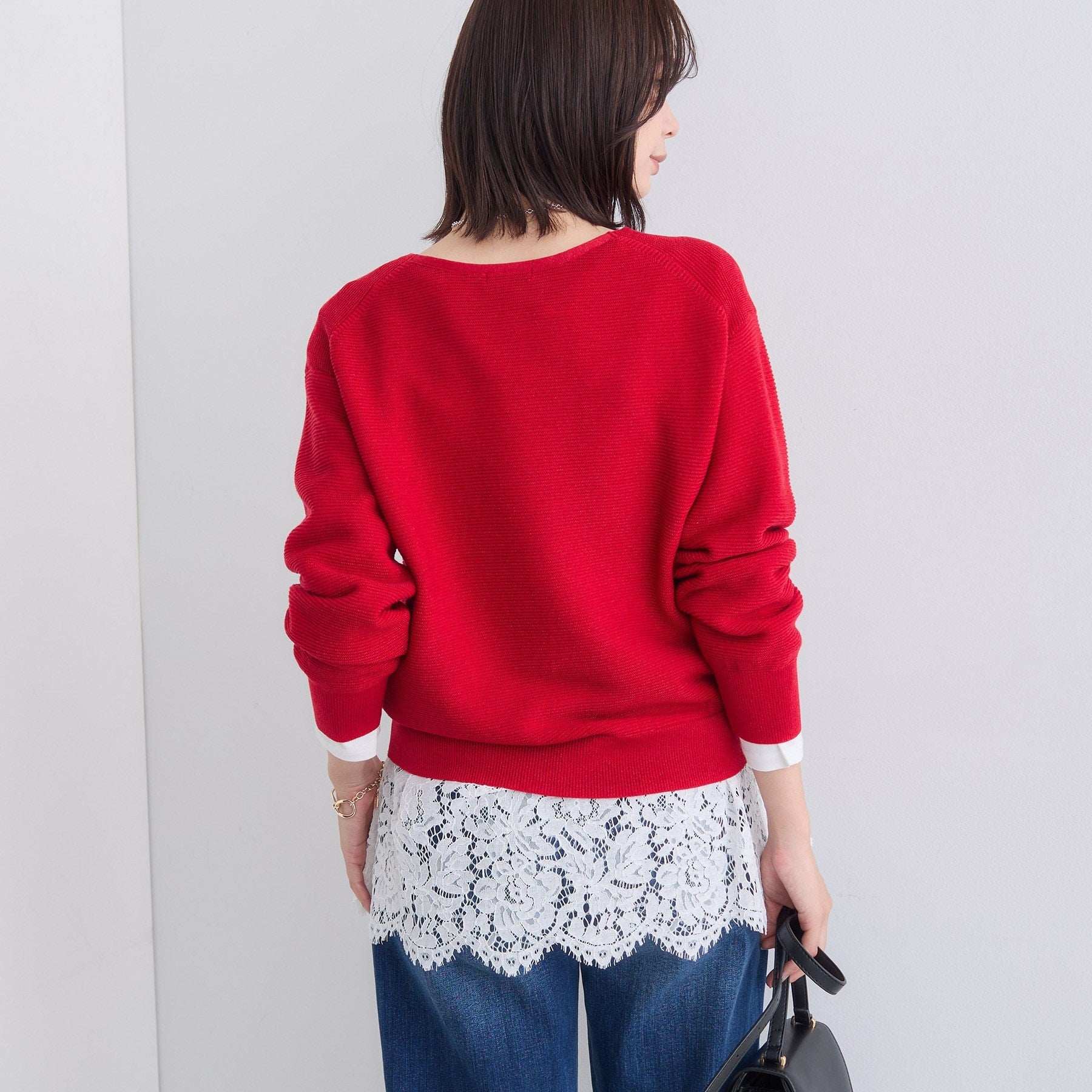 インディヴィ INDIVI 【ウール混ラメ素材】Vネック煌めきニット (オフホワイト(003)) オフホワイト(003)