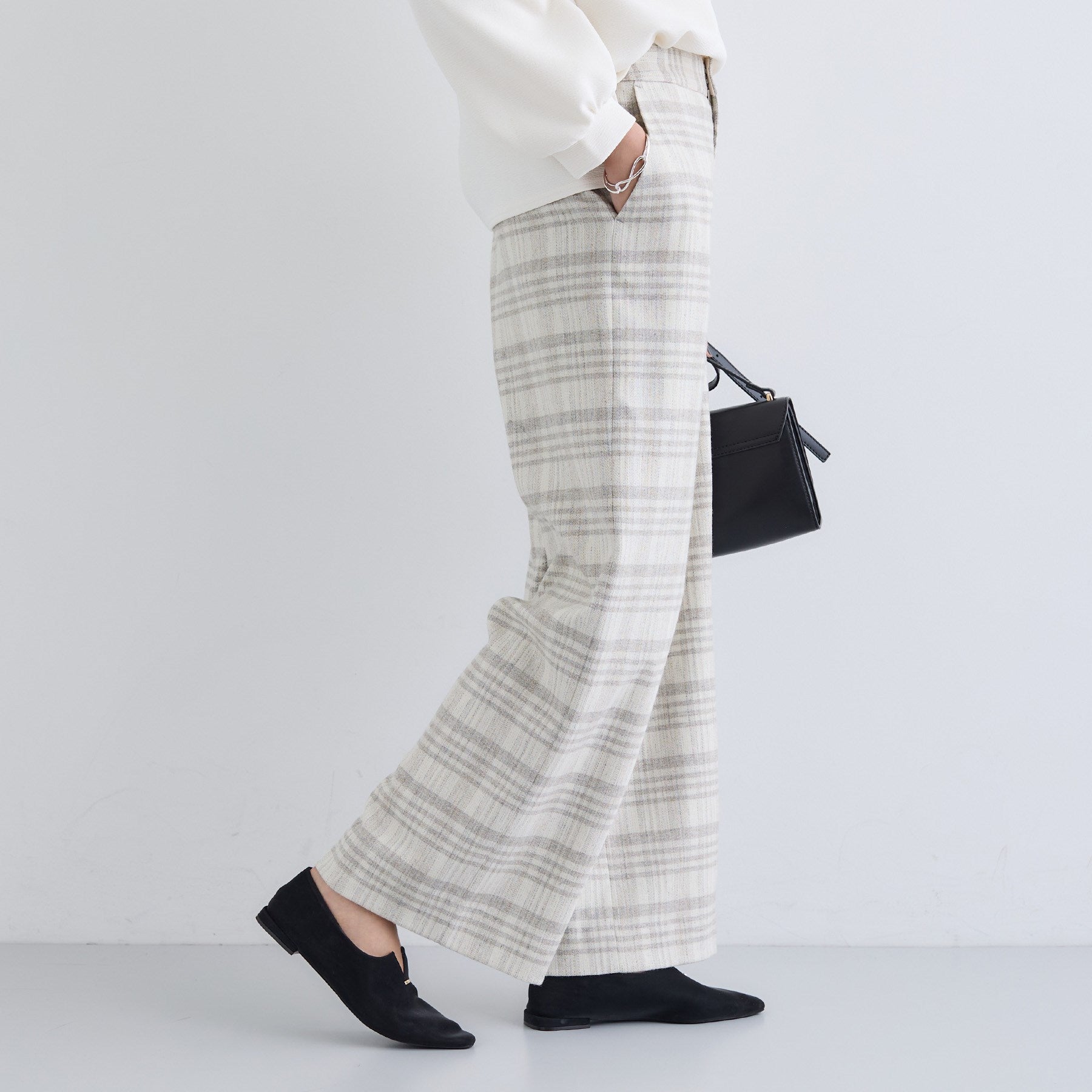 インディヴィ INDIVI 【褒められパンツ/ウール混】ウォームウール ワイドパンツ (ブルー(493)) ブルー(493)