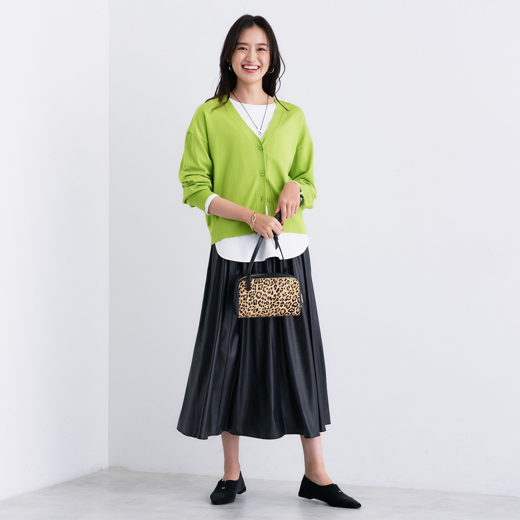 インディヴィ INDIVI Vネック ストレッチカーディガン (グレージュ(050)) グレージュ(050)