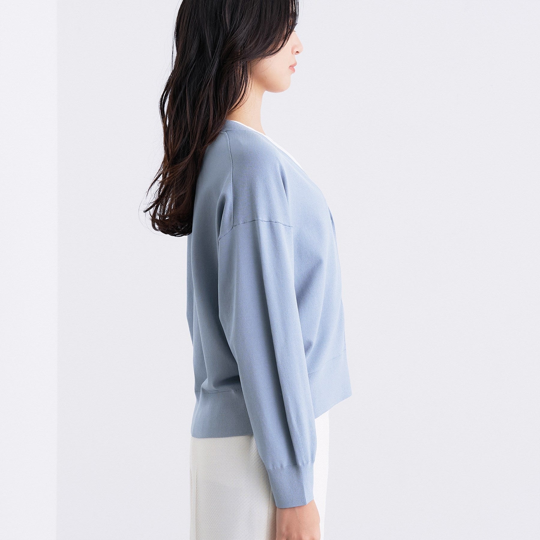 インディヴィ INDIVI Vネック ストレッチカーディガン (グレージュ(050)) グレージュ(050)