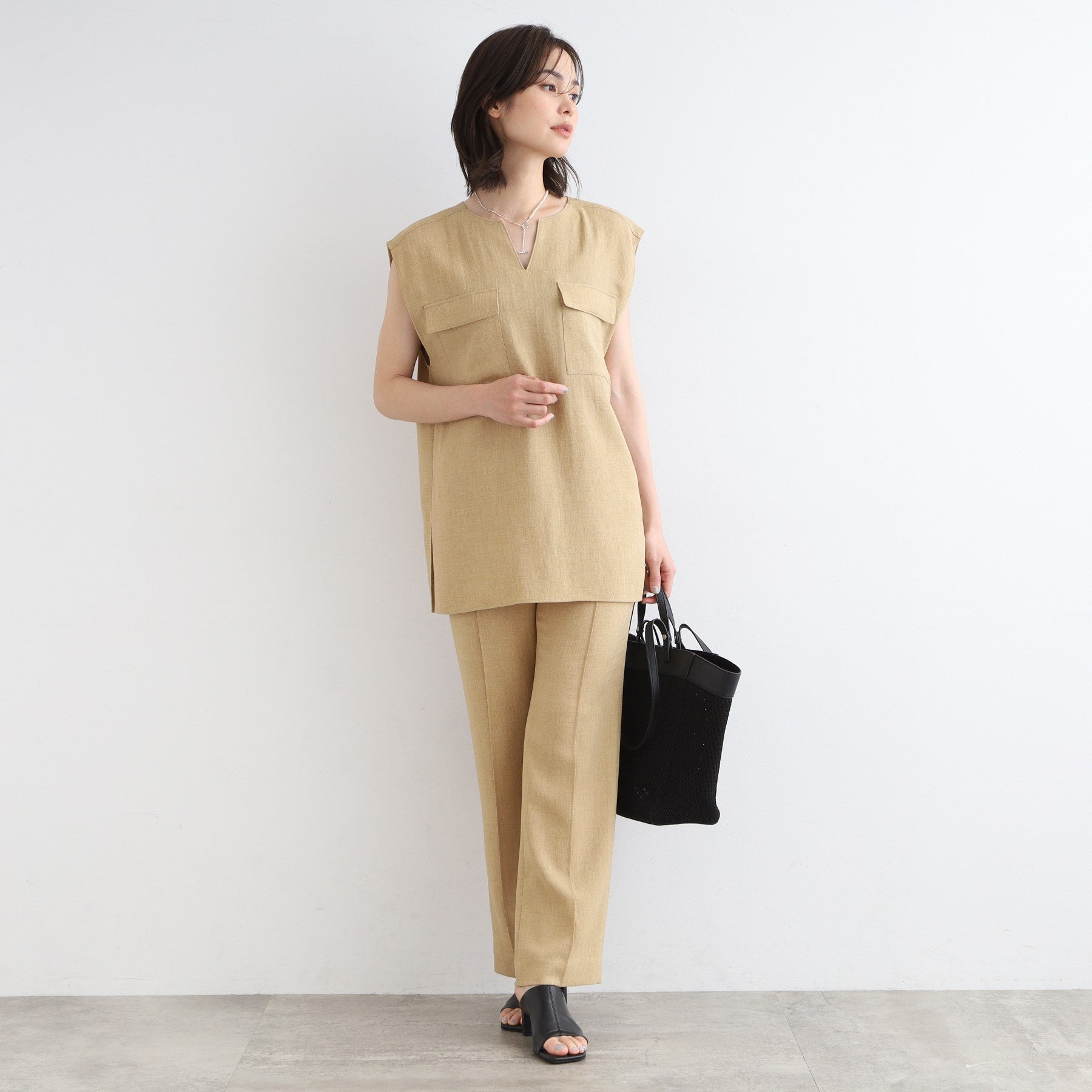 インディヴィ INDIVI 【洗える/日本製/SETUP可能】トリアセテート混ベストブラウス (オーク(034)) オーク(034)