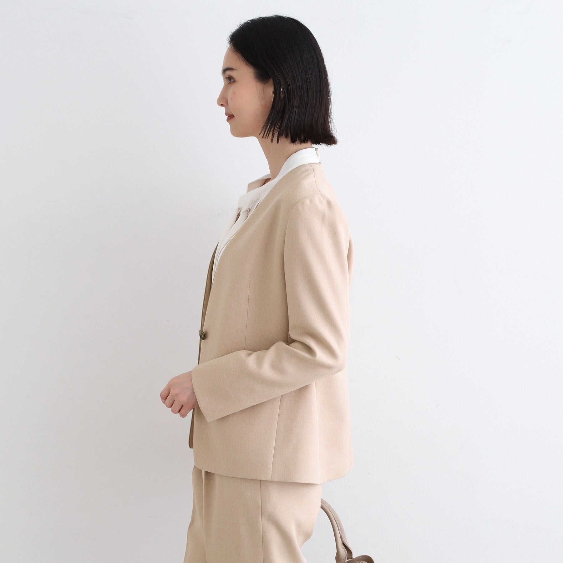 インディヴィ INDIVI 【洗える/UVケア/定番スーツ】ウール調ノーカラージャケット (ピンクベージュ(053)) ピンクベージュ(053)