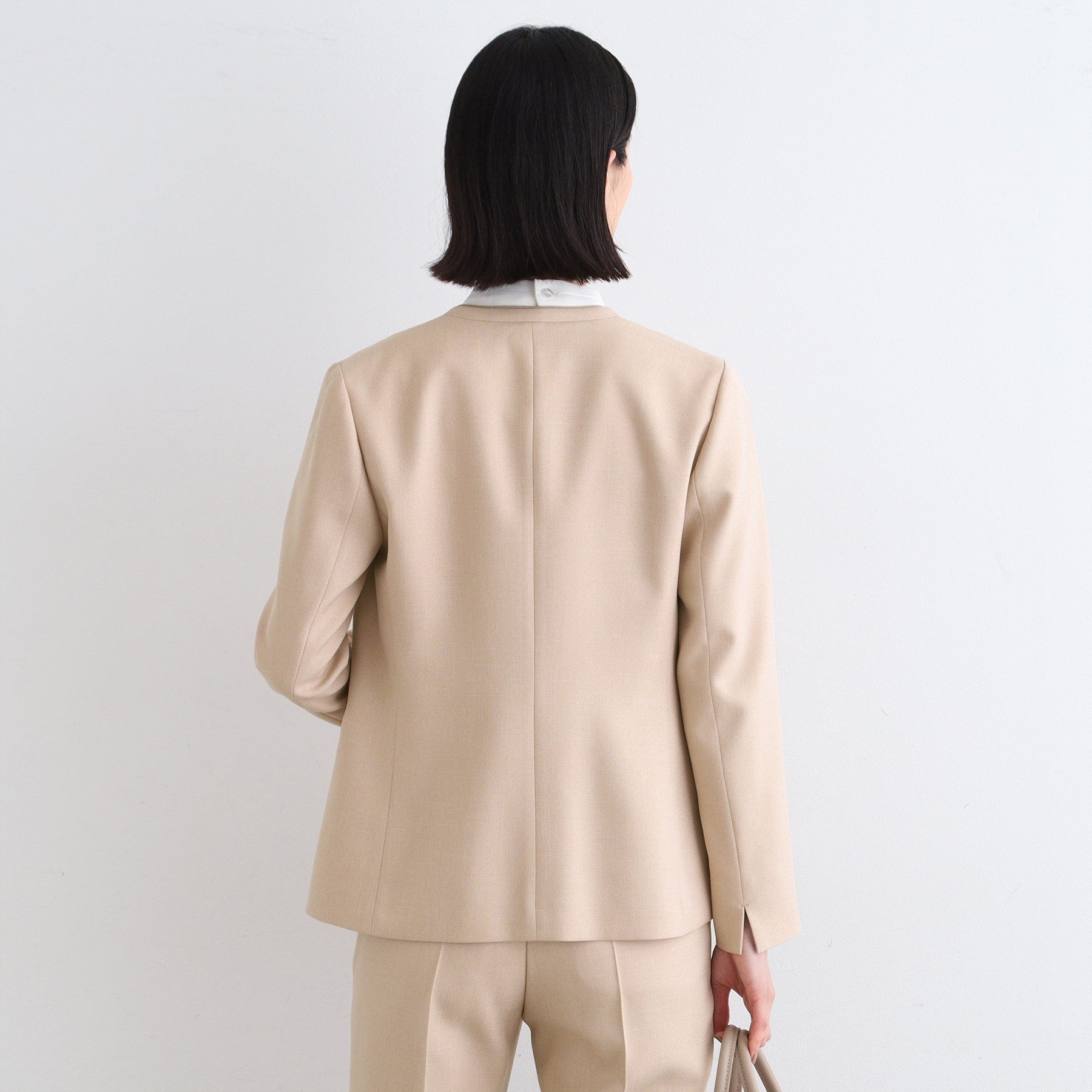 インディヴィ INDIVI 【洗える/UVケア/定番スーツ】ウール調ノーカラージャケット (ピンクベージュ(053)) ピンクベージュ(053)