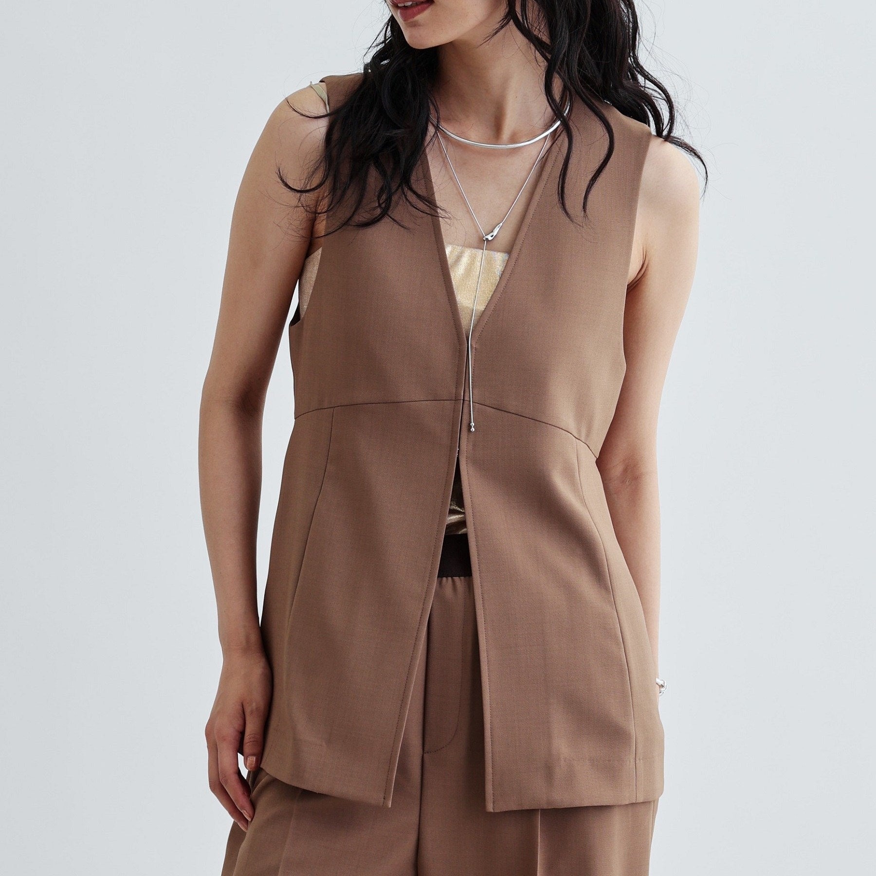 ギャレスト GALLEST 【接触冷感/セットアップ対応】イージーペプラムジレ (キャメルブラウン(041)) キャメルブラウン(041)