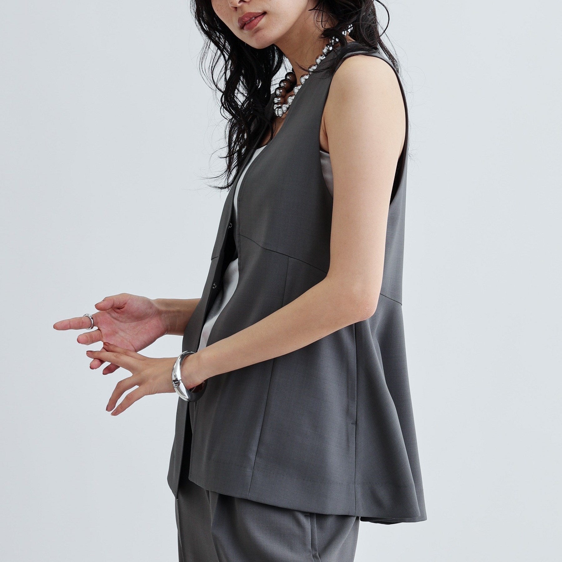 ギャレスト GALLEST 【接触冷感/セットアップ対応】イージーペプラムジレ (キャメルブラウン(041)) キャメルブラウン(041)