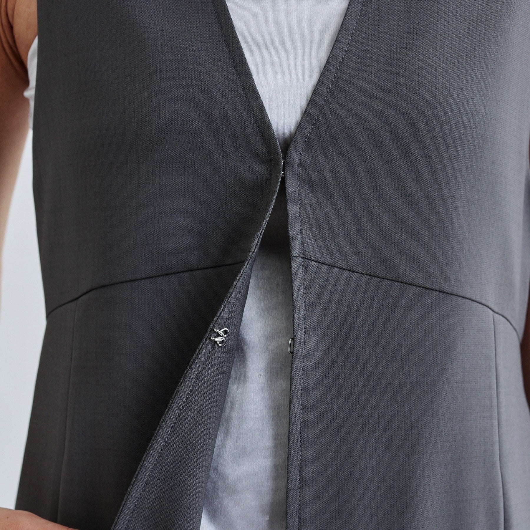 ギャレスト GALLEST 【接触冷感/セットアップ対応】イージーペプラムジレ (キャメルブラウン(041)) キャメルブラウン(041)