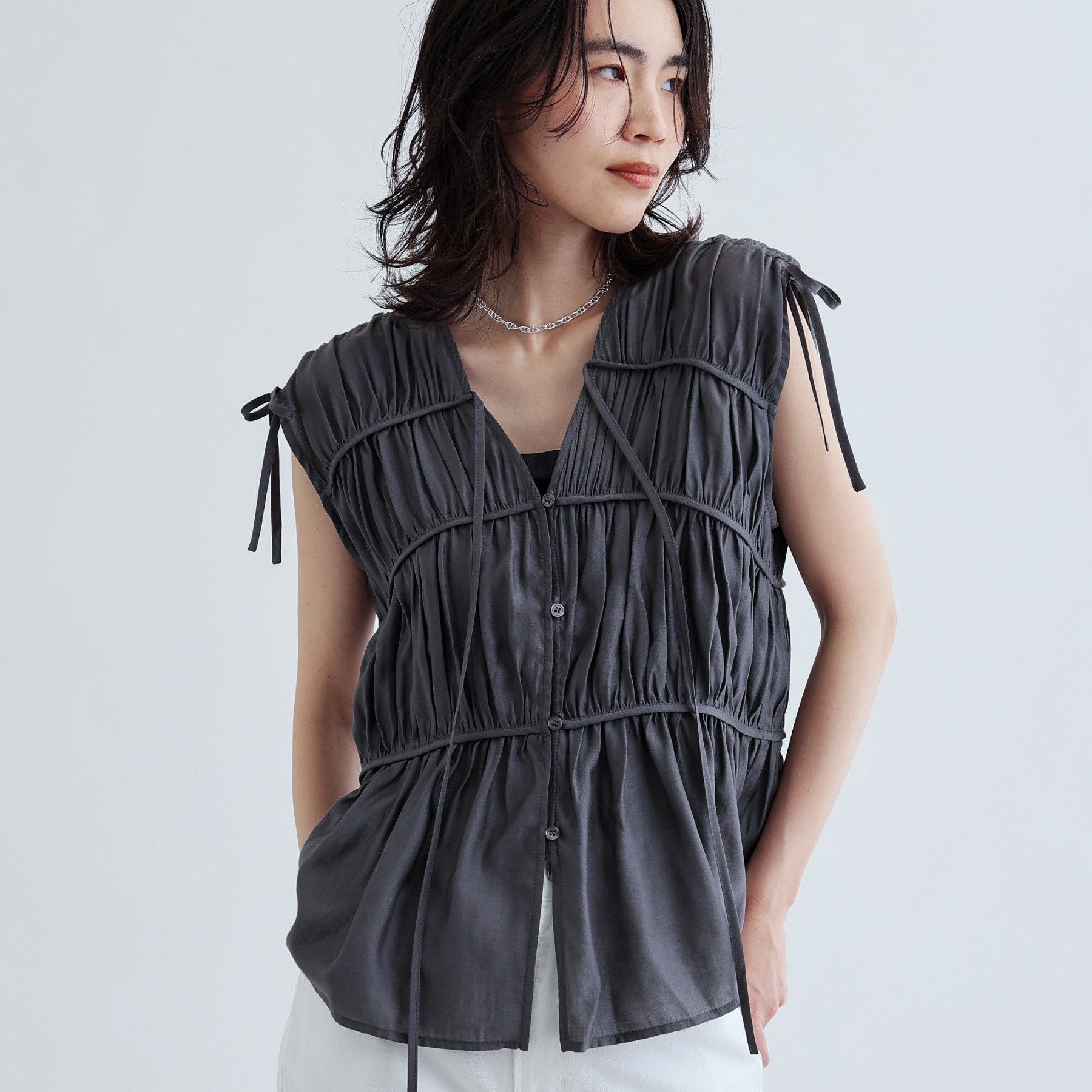 ギャレスト GALLEST ギャザースリーブレスブラウス (ホワイト(001)) ホワイト(001)