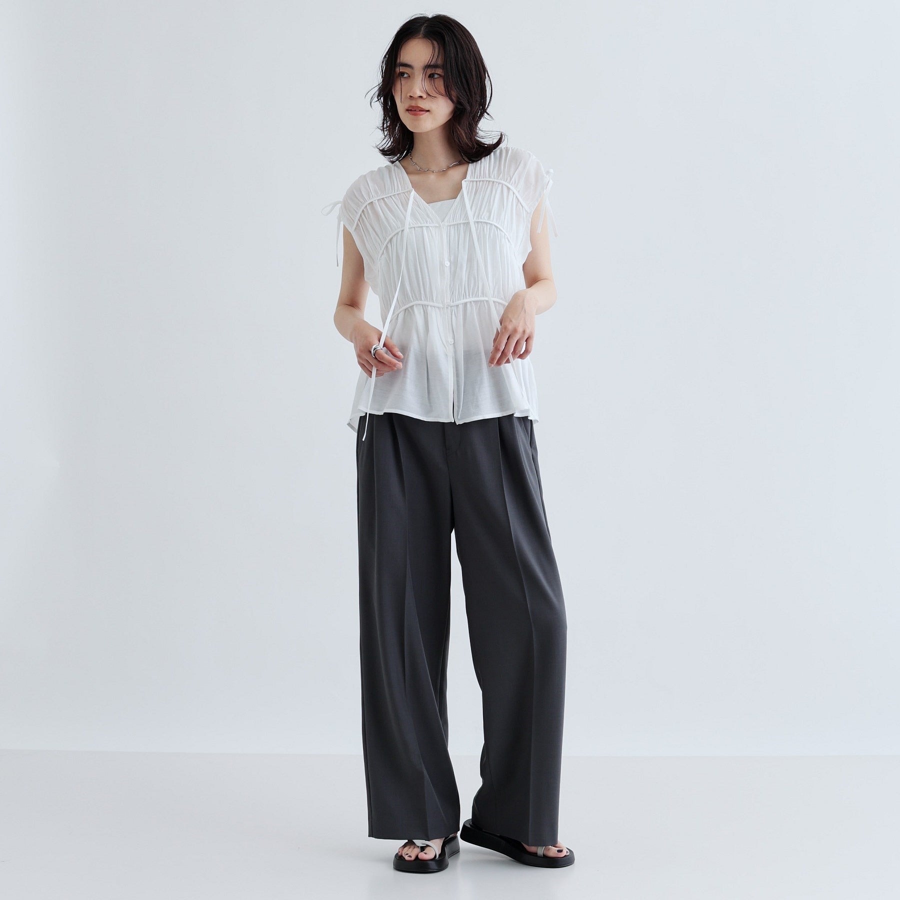 ギャレスト GALLEST ギャザースリーブレスブラウス (ホワイト(001)) ホワイト(001)