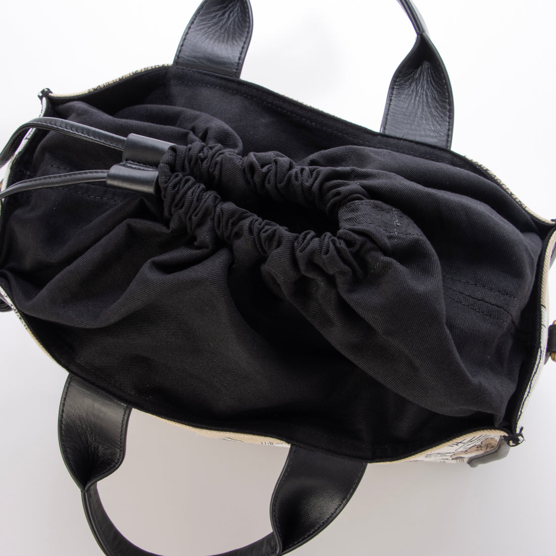 イヌイエディションズ INOUI EDITIONS 【正規取扱店】NOMADE BAG 07708 (Noir/Black) Noir/Black