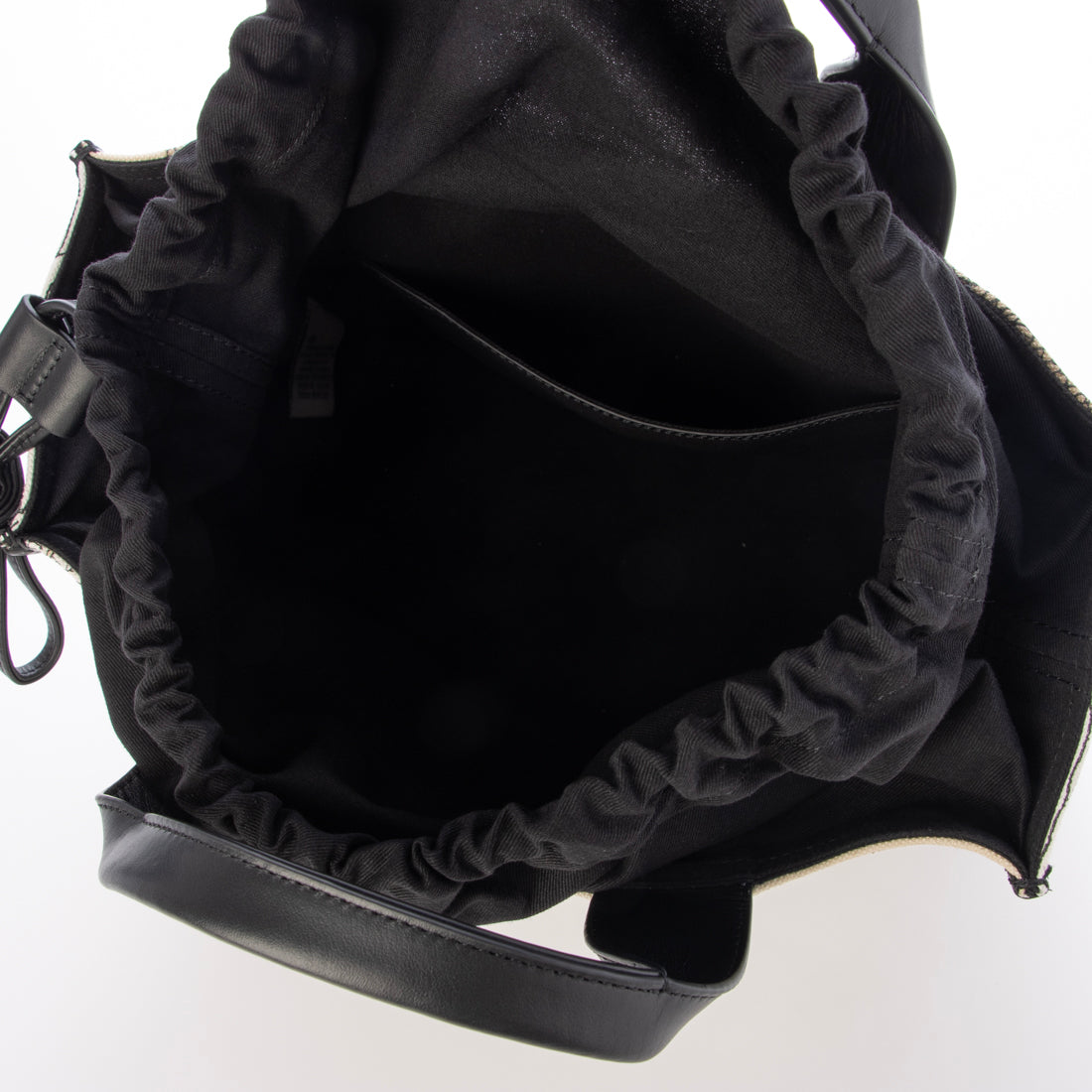 イヌイエディションズ INOUI EDITIONS 【正規取扱店】NOMADE BAG 07708 (Noir/Black) Noir/Black