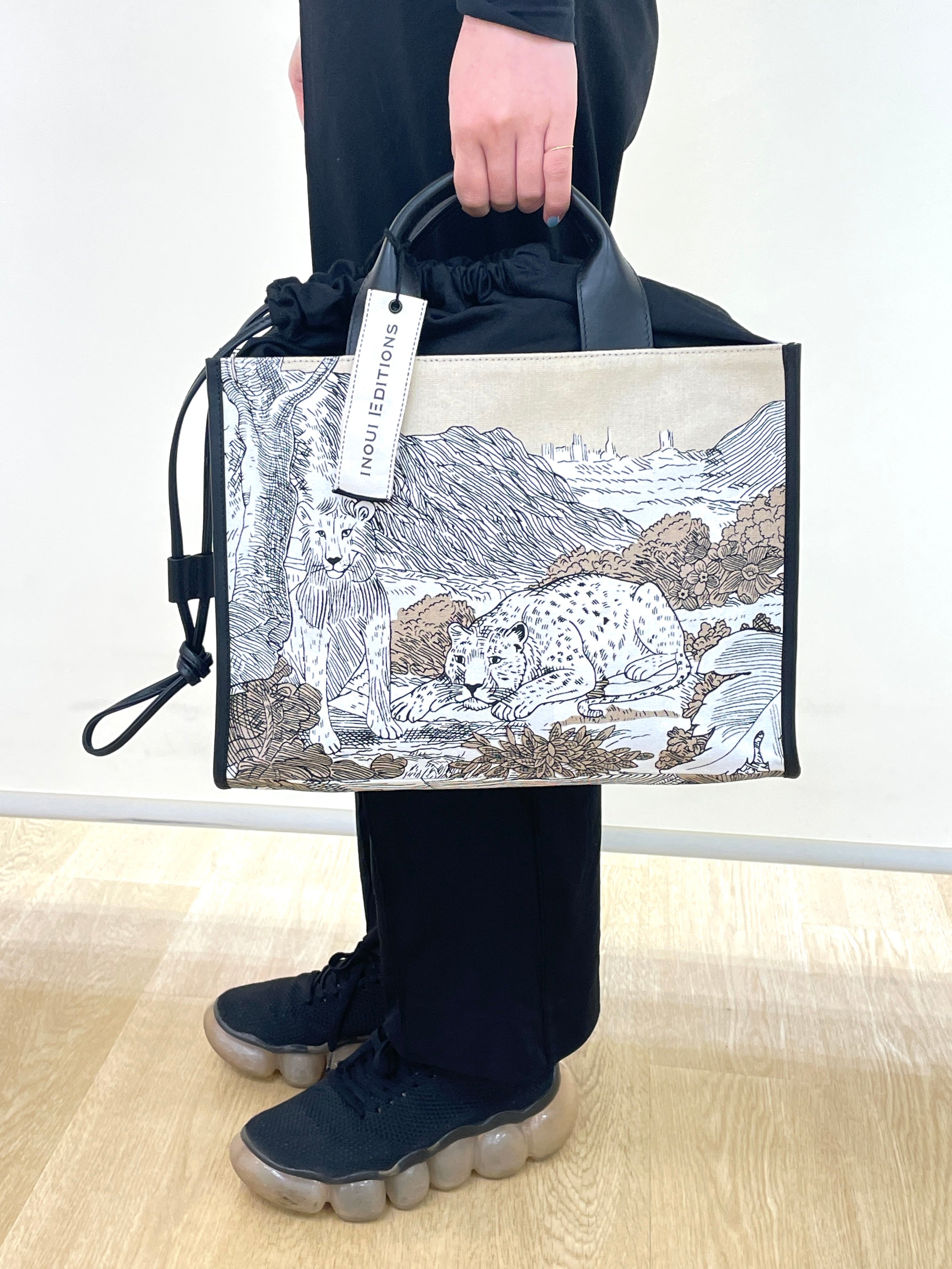 イヌイエディションズ INOUI EDITIONS 【正規取扱店】NOMADE BAG 07708 (Noir/Black) Noir/Black