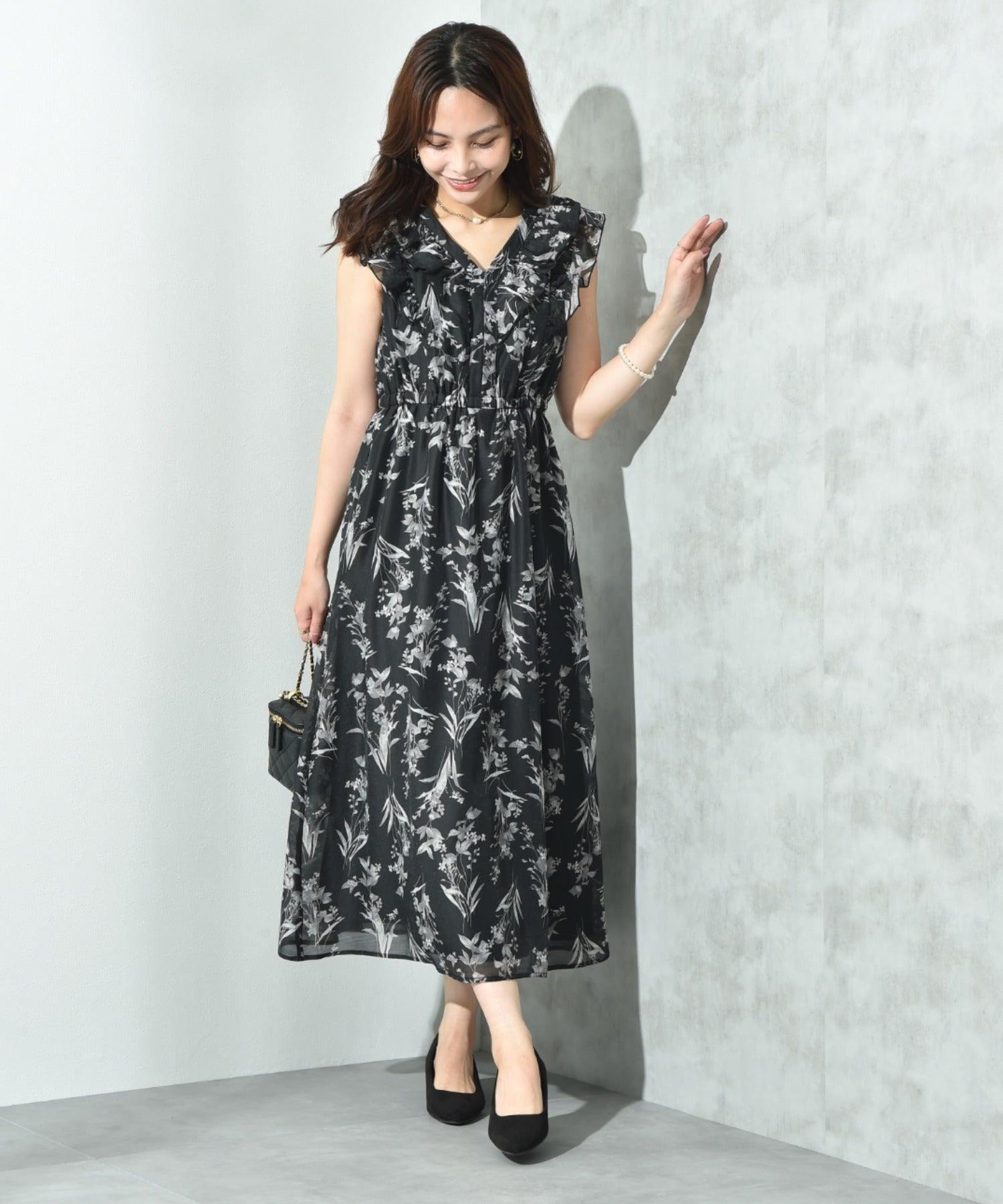 インタープラネット INTERPLANET シアー単色フラワープリントフリルワンピース (花柄 ブラック) 花柄 ブラック