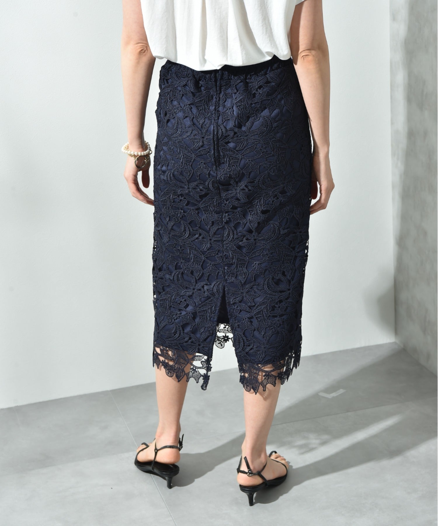 インタープラネット INTERPLANET ケミカルレースBACKファスナータイトスカート (ブラック) ブラック