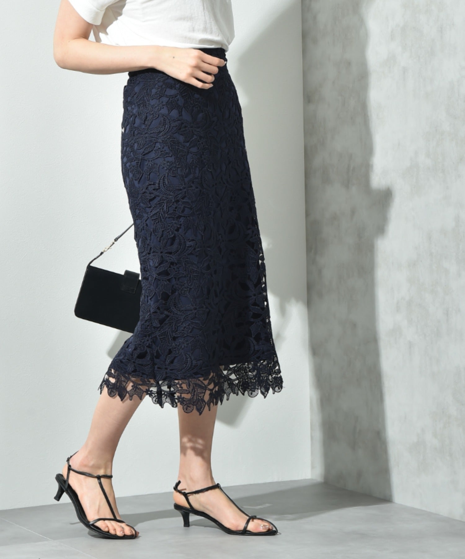 インタープラネット INTERPLANET ケミカルレースBACKファスナータイトスカート (ブラック) ブラック