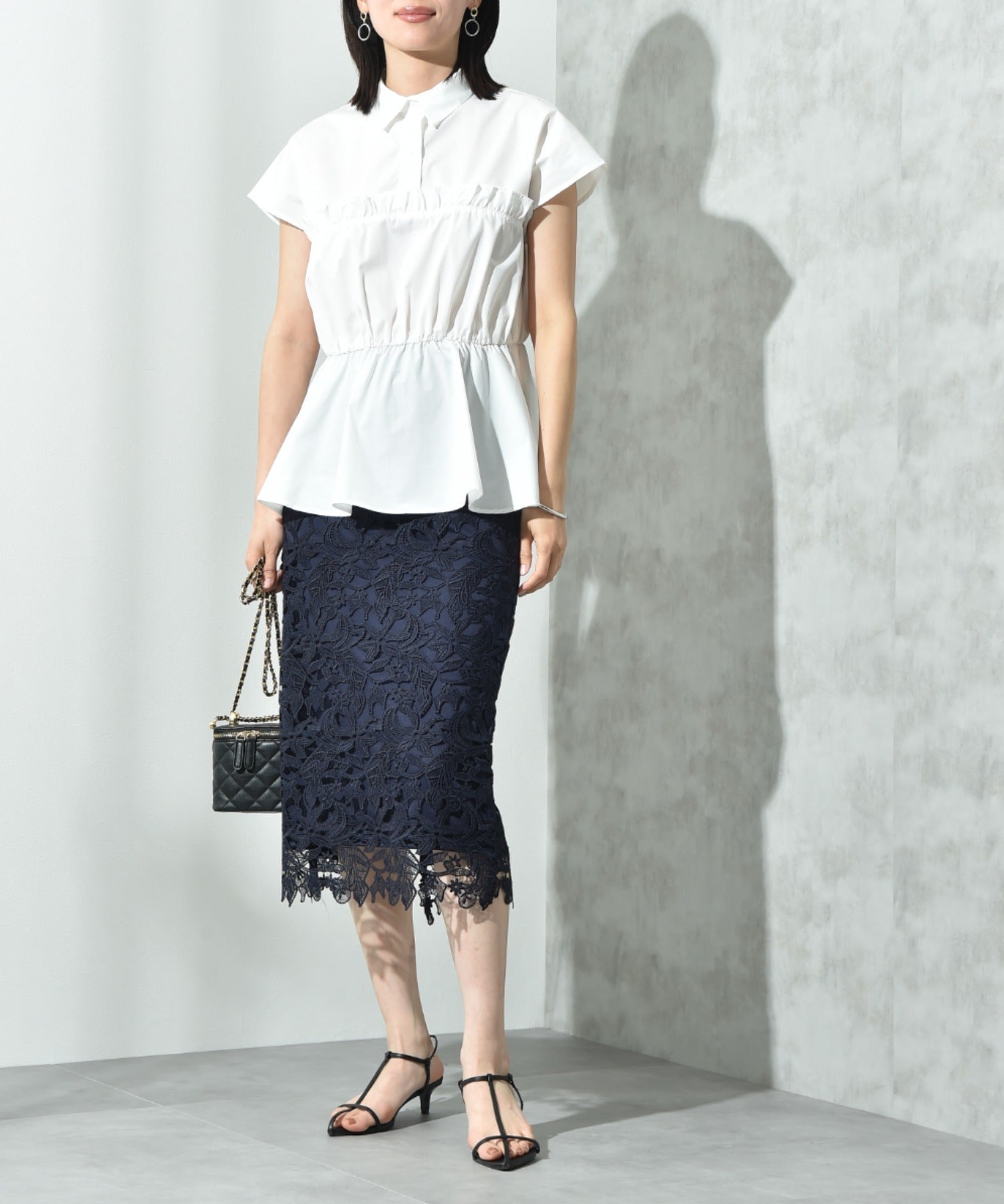 インタープラネット INTERPLANET ケミカルレースBACKファスナータイトスカート (ブラック) ブラック