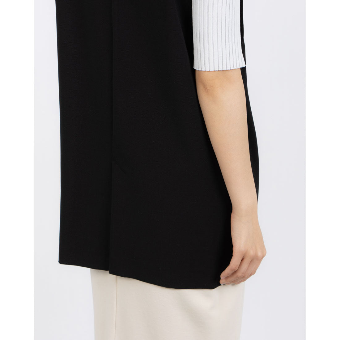 インタープラネット INTERPLANET 【CLOCHE】接触冷感ダブルベスト (ブラック) ブラック