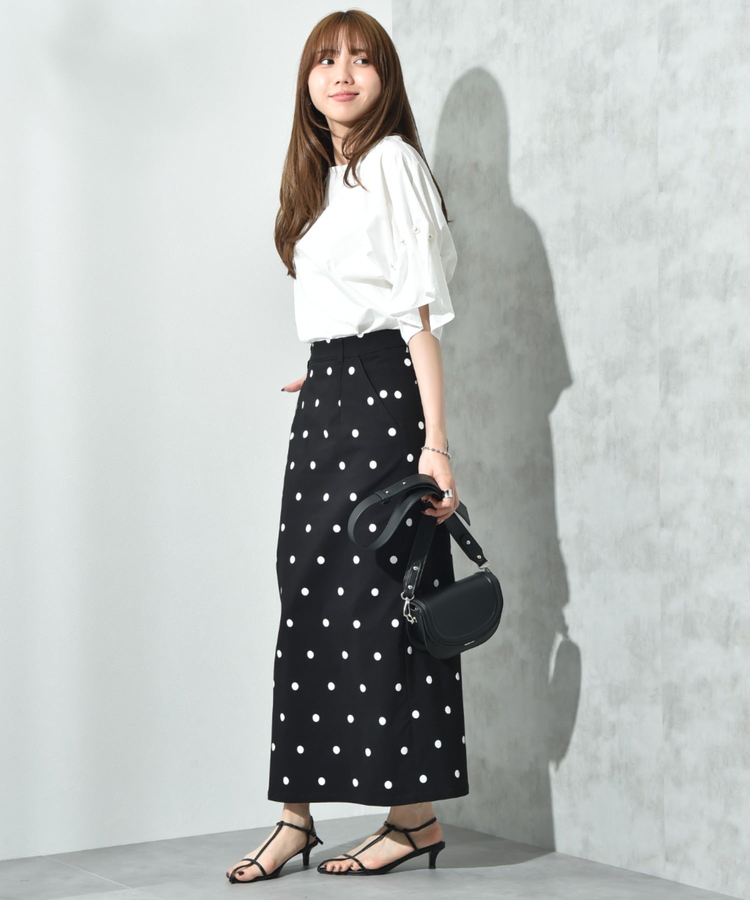 インタープラネット INTERPLANET ストレッチナロースカート (ドット ブラック) ドット ブラック