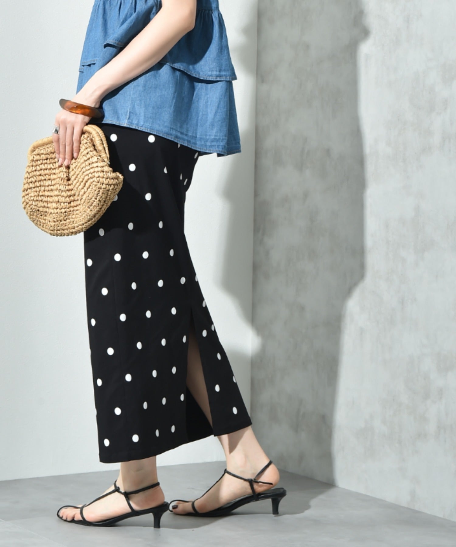 インタープラネット INTERPLANET ストレッチナロースカート (ドット ブラック) ドット ブラック