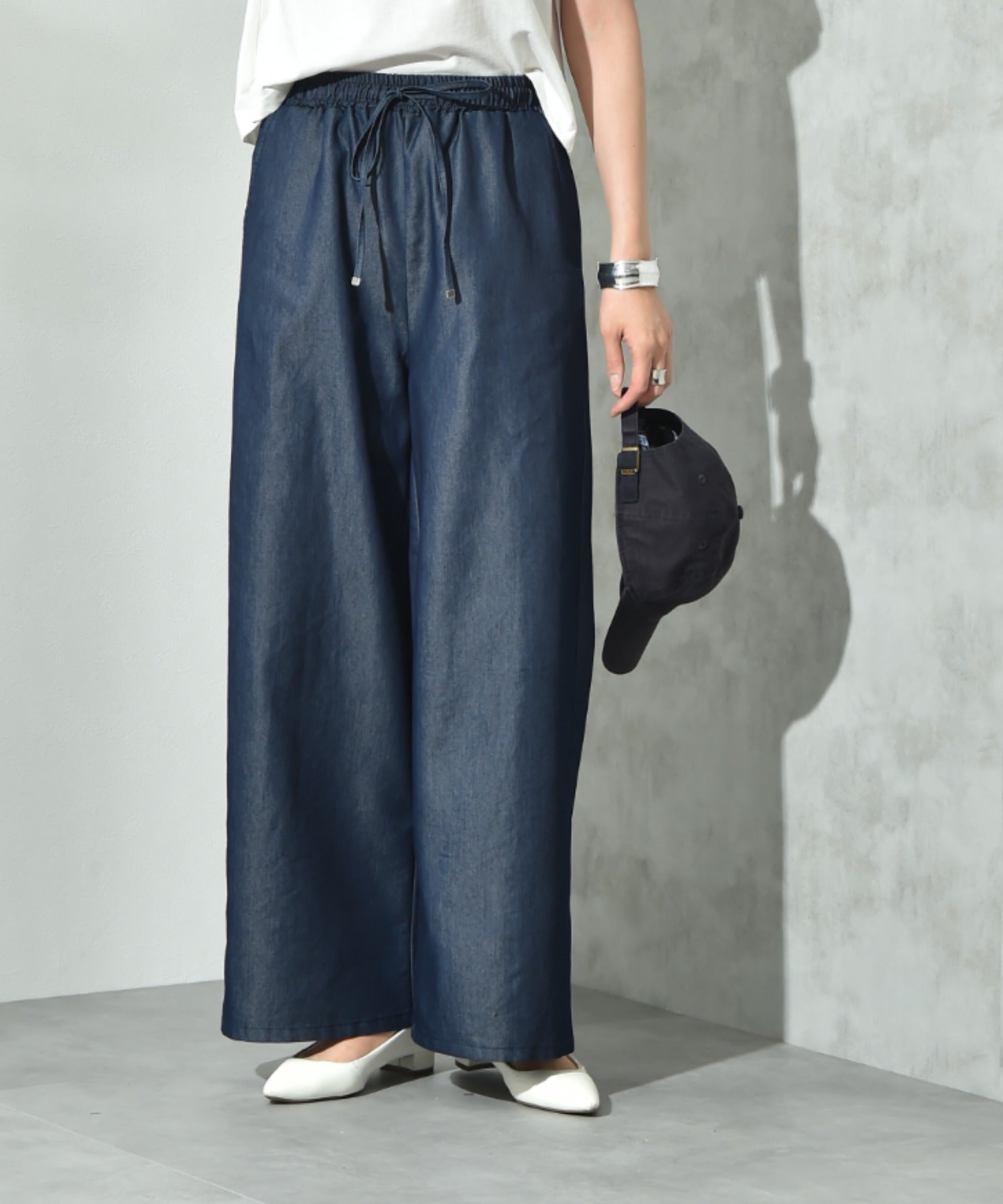 インタープラネット INTERPLANET ライトデニムワイドパンツ (ネイビー) ネイビー